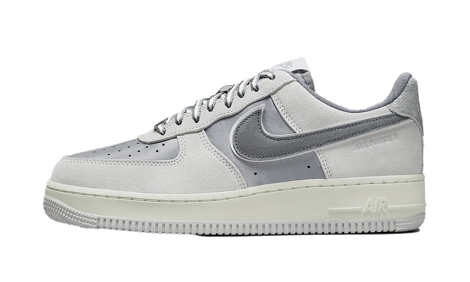 Flat Step Air Force 1 '07 LX WMNS "Athletic Club - Light Smoke Grey'"