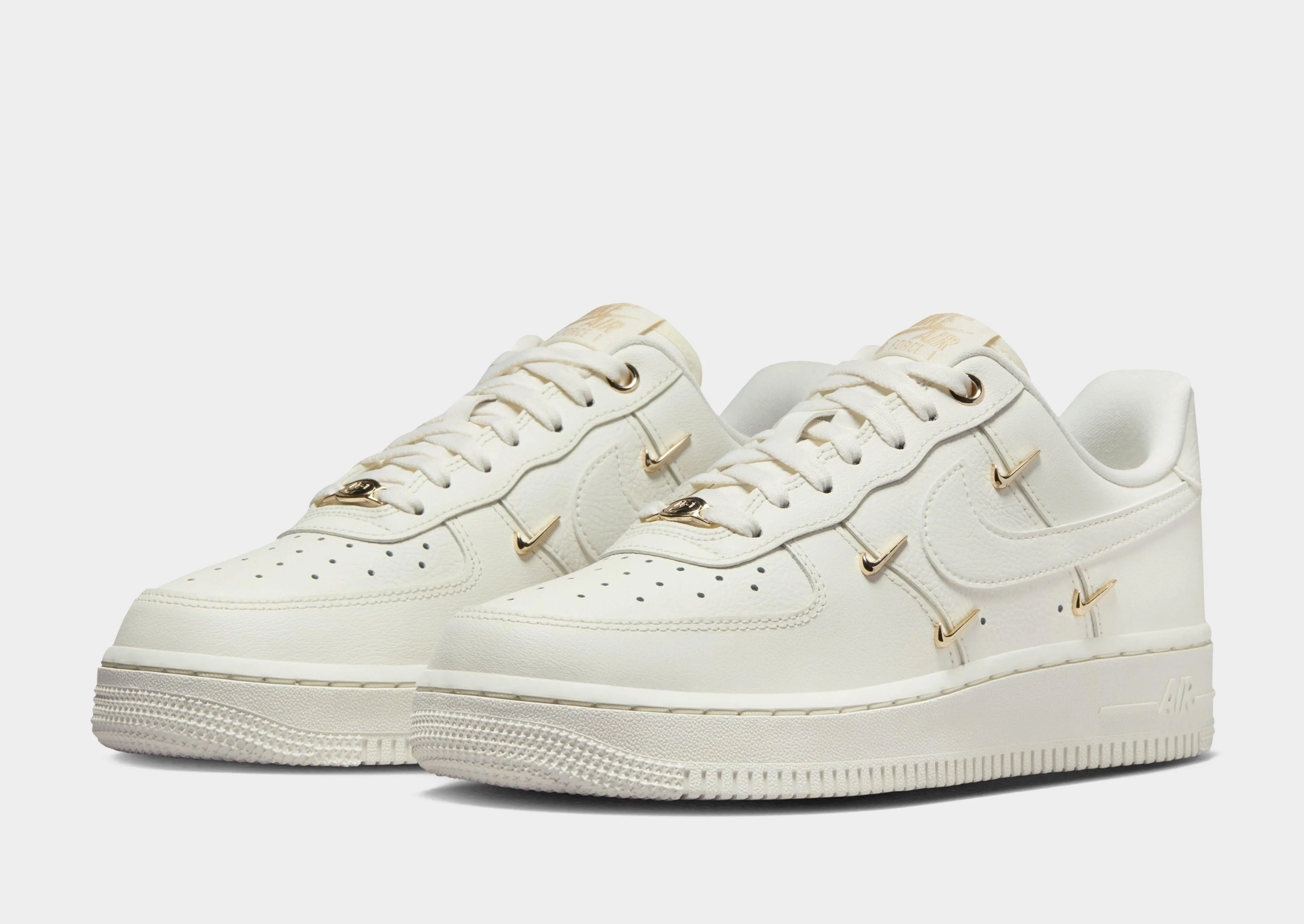 Air Force 1 '07 LX Women's Grass Step Pet Jog