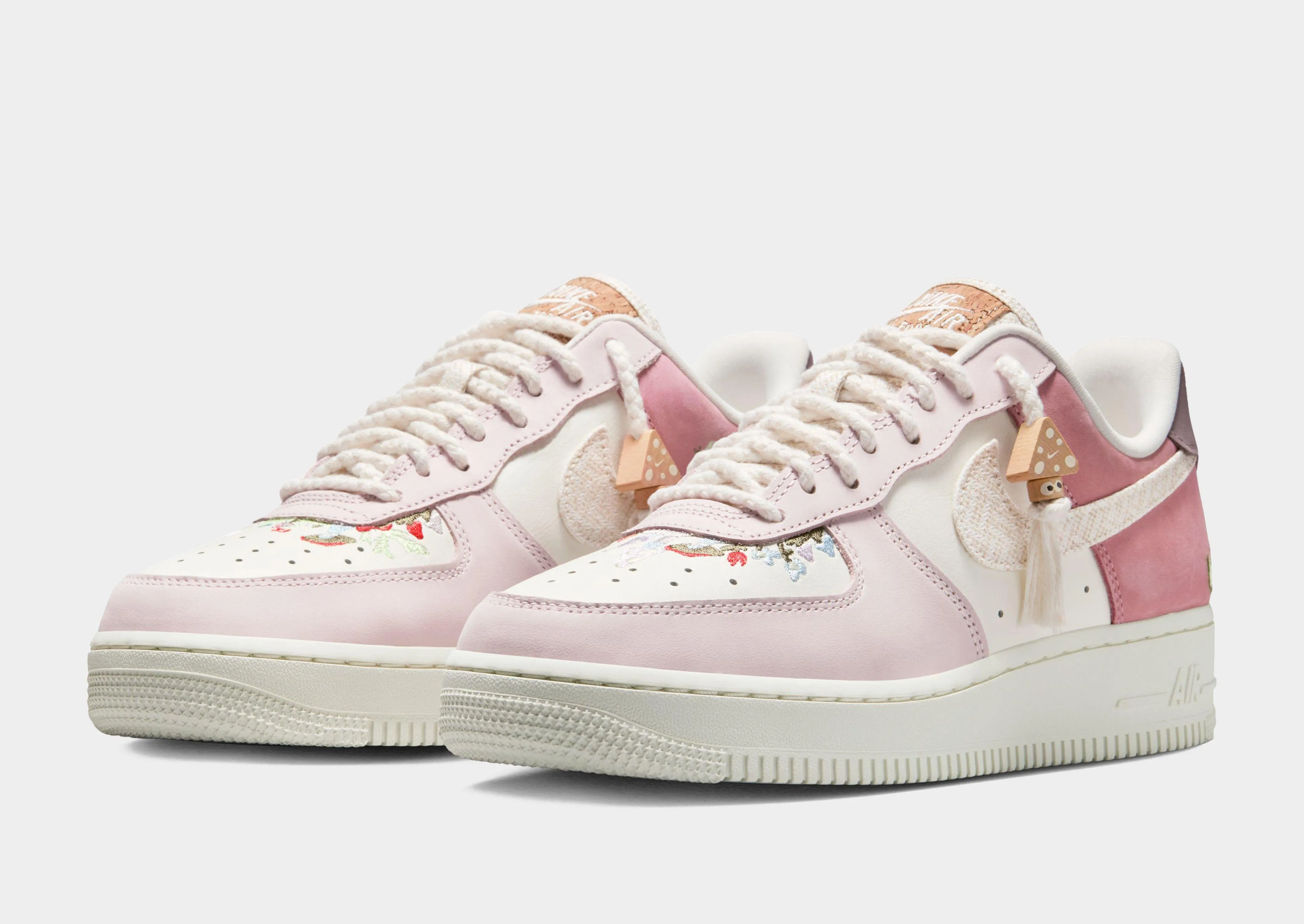 Air Force 1 '07 LX Women's Adjustable Closure Neutral Arch