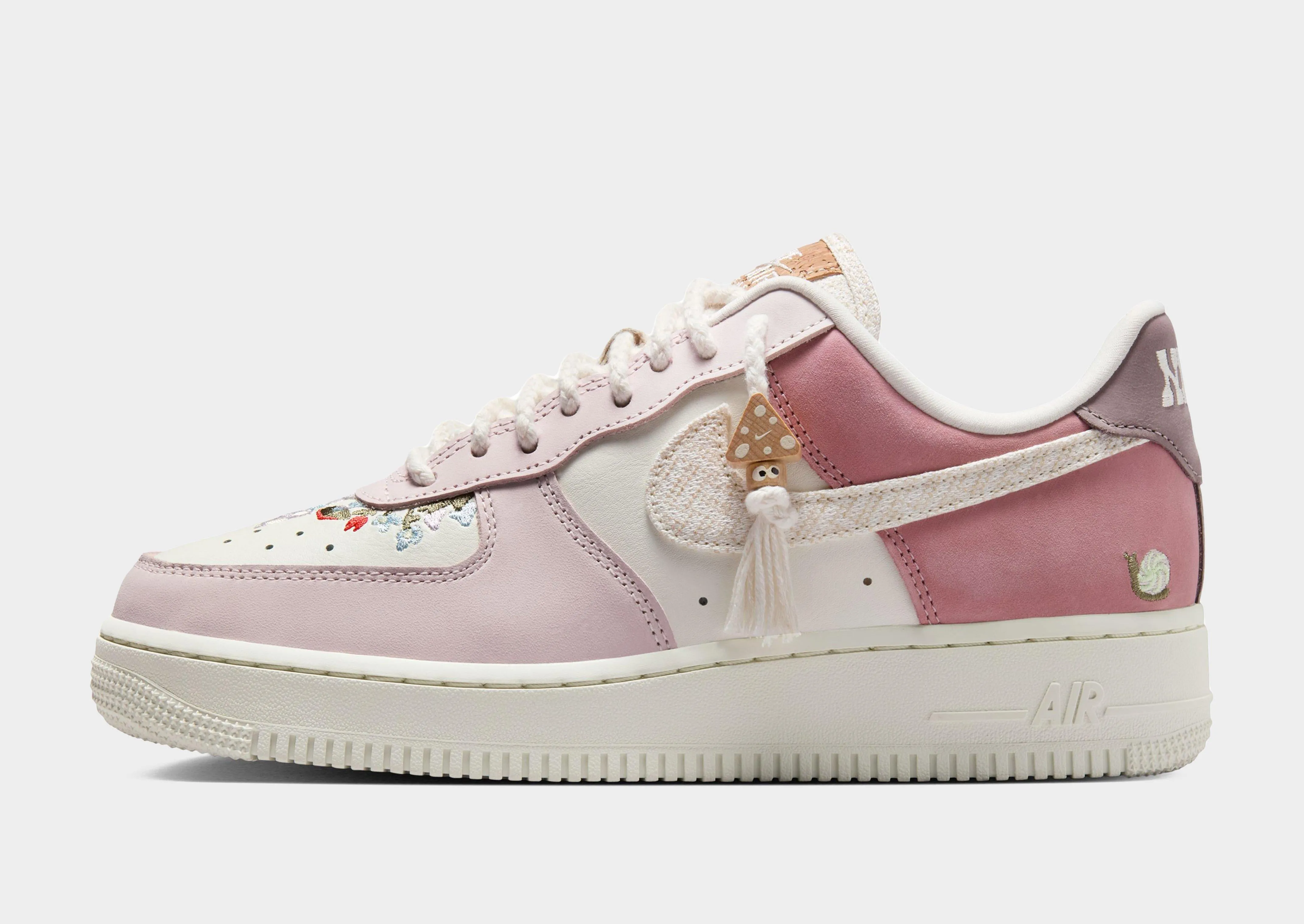 Air Force 1 '07 LX Women's Modern Trend Low Key