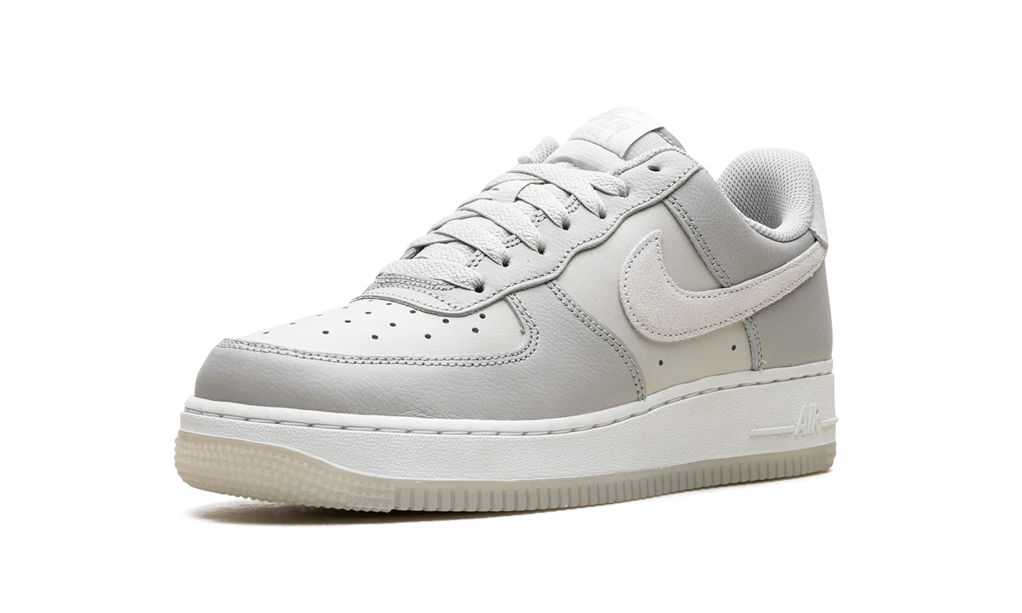 Action Ready Air Force 1 '07 "Light Bone"