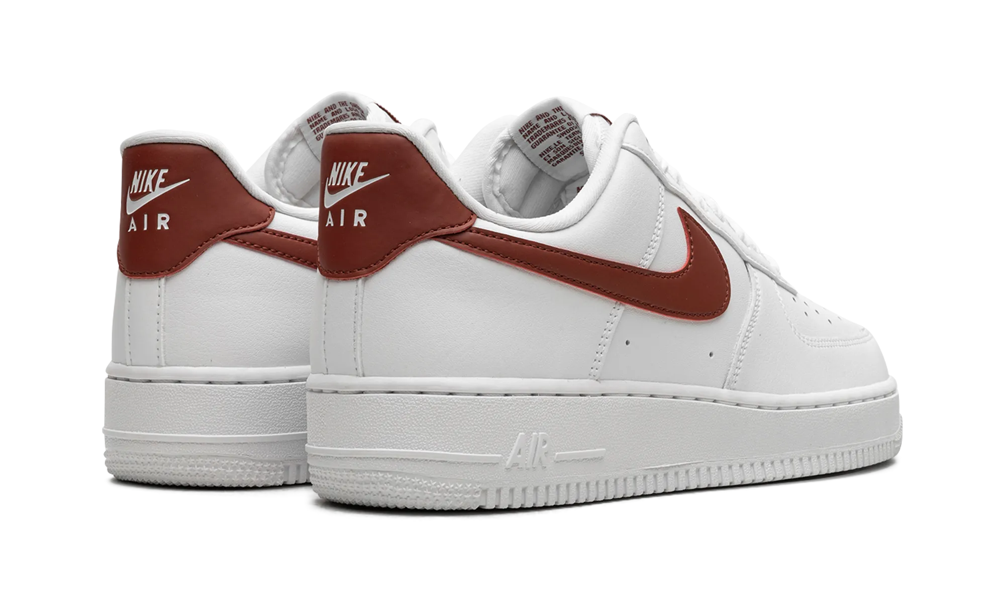 AIR FORCE 1 '07 WMNS "White / Rugged Orange" Board Action Fit