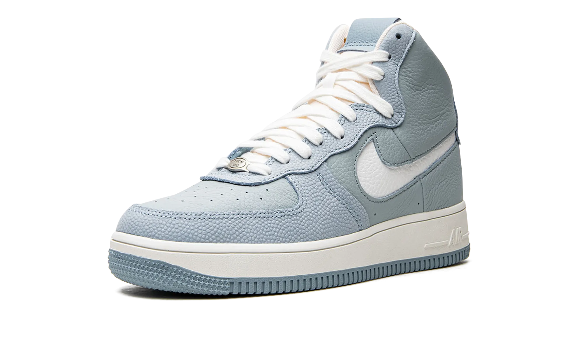 Responsive Grip comfort features AIR FORCE 1 HIGH SCULPT MNS WMNS "Worn Blue"
