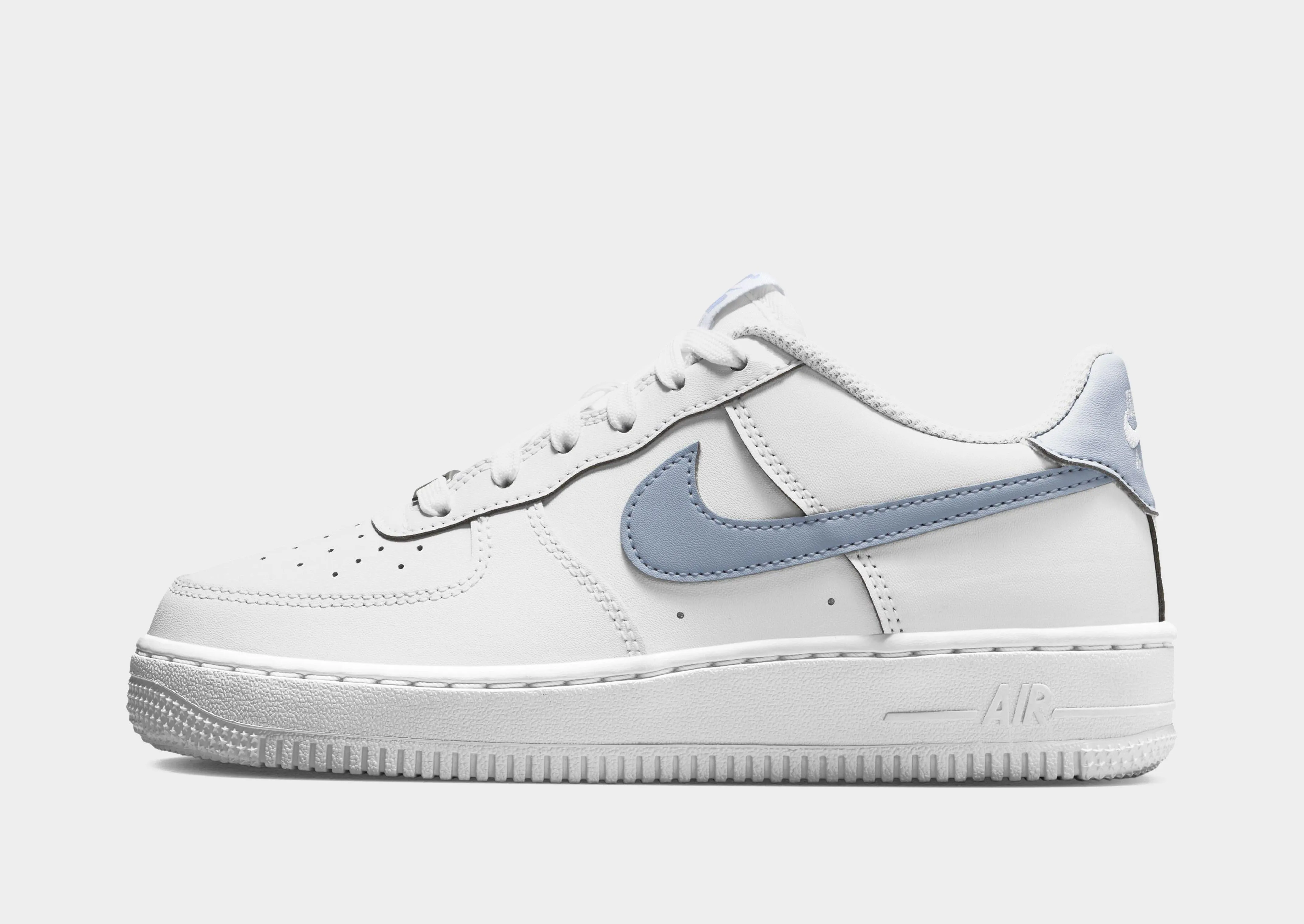 Air Force 1 Junior's Active Day