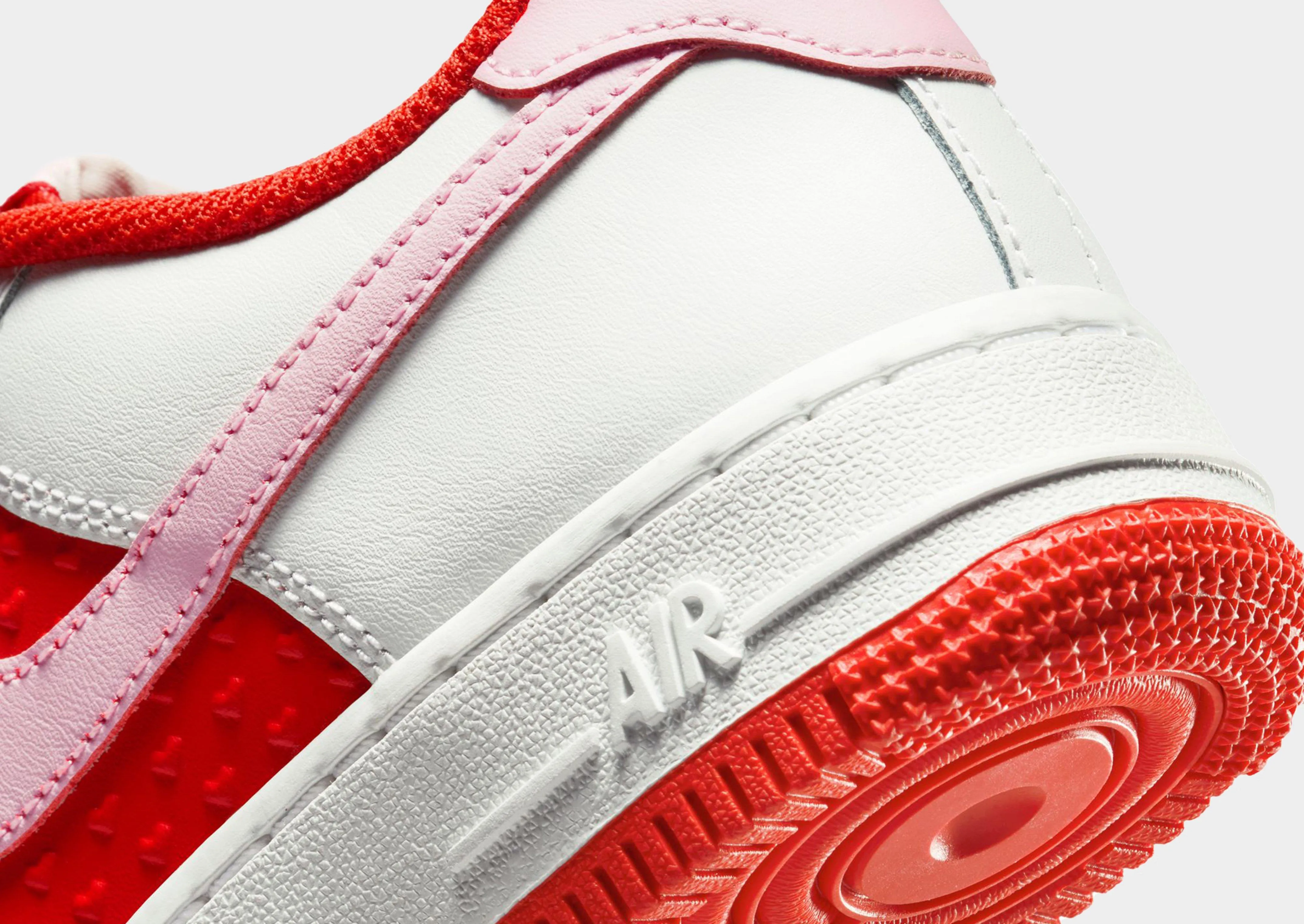Air Force 1 Junior's festival look