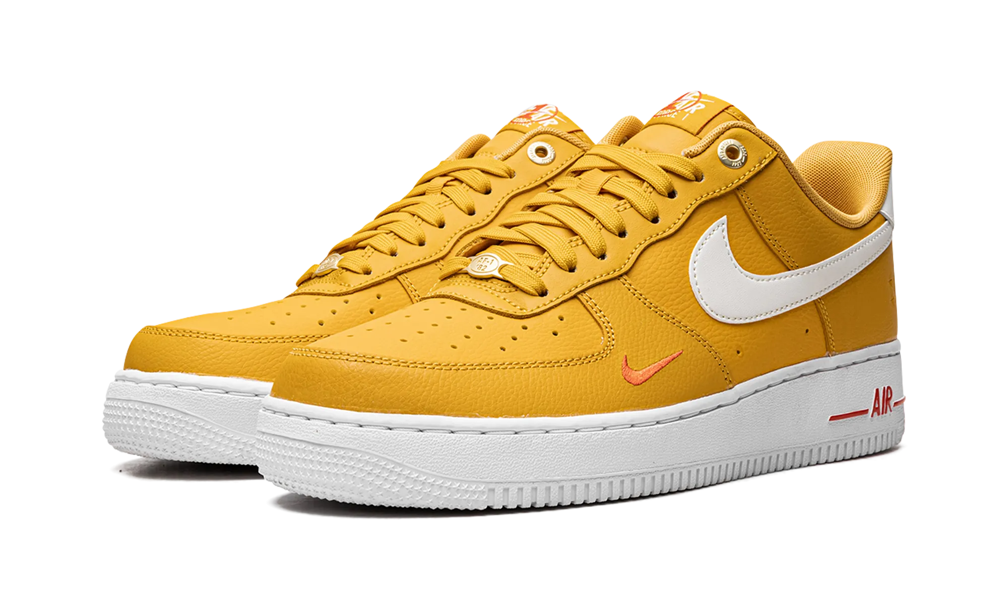 AIR FORCE 1 LO MNS WMNS "40th Anniversary" Abrasion   Resistant All Weather Fit