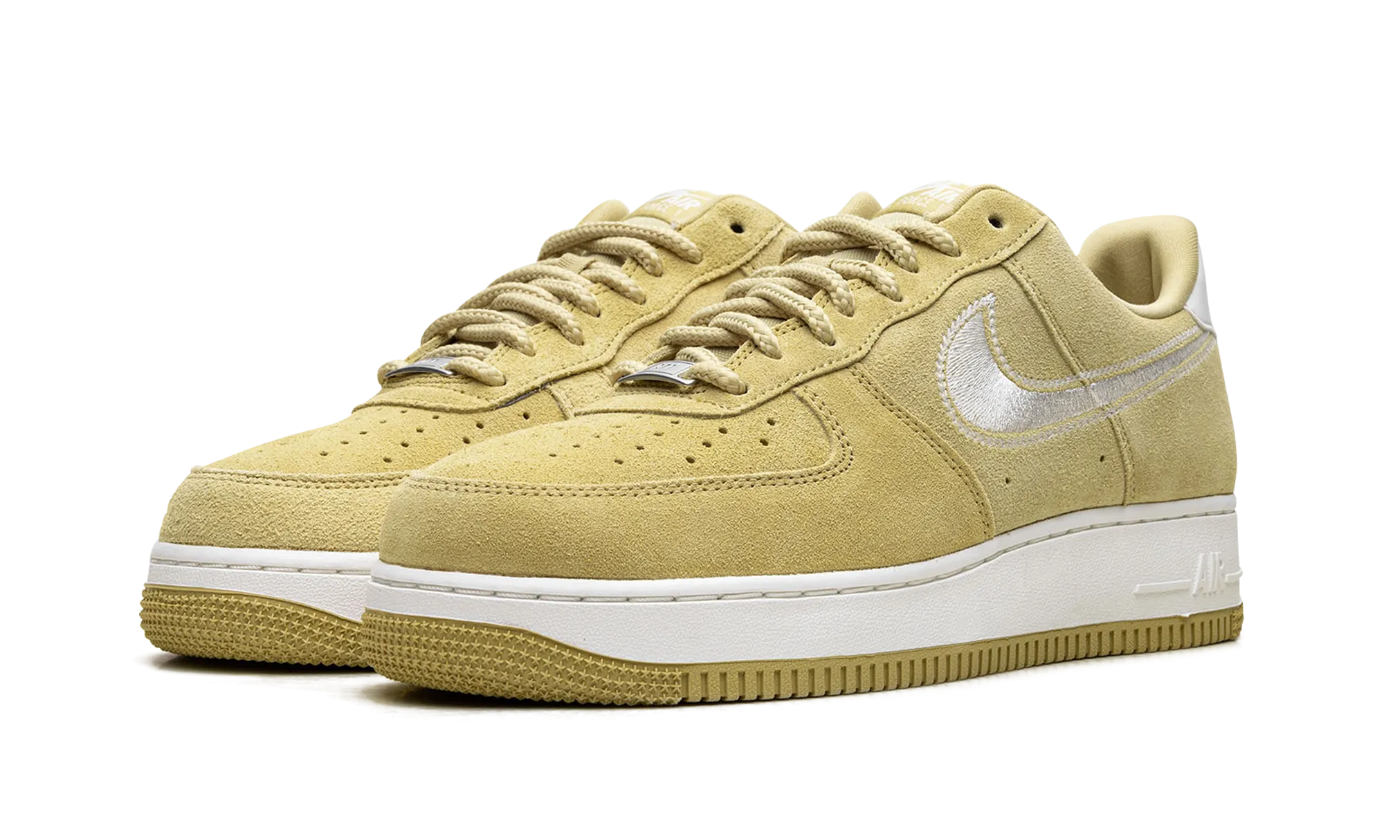 Daily Motion Air Force 1 Low '07 LV8 "Buff Gold Sail Embroidered Swoosh"