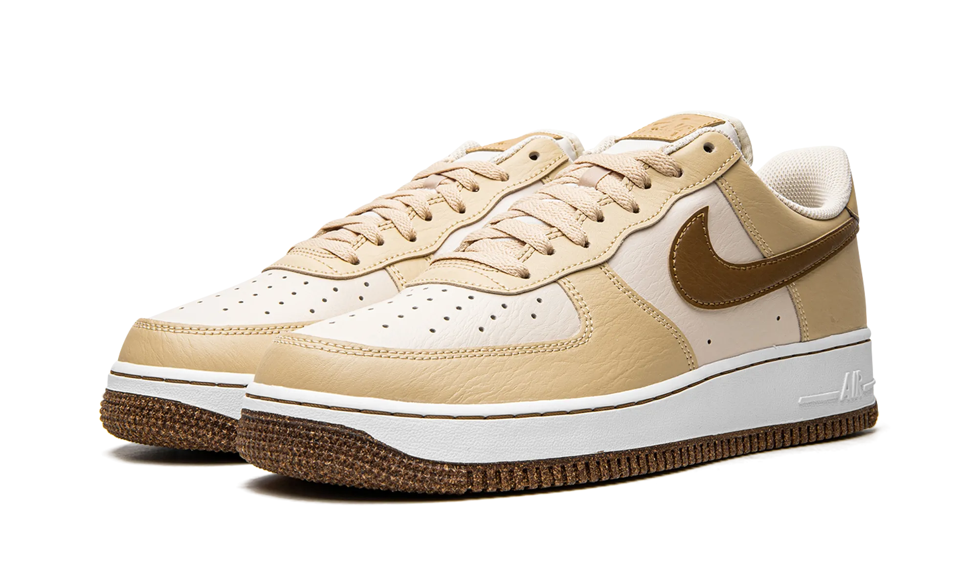 Air Force 1 Low '07 LV8 "Inspected by Swoosh" Skater Vibe