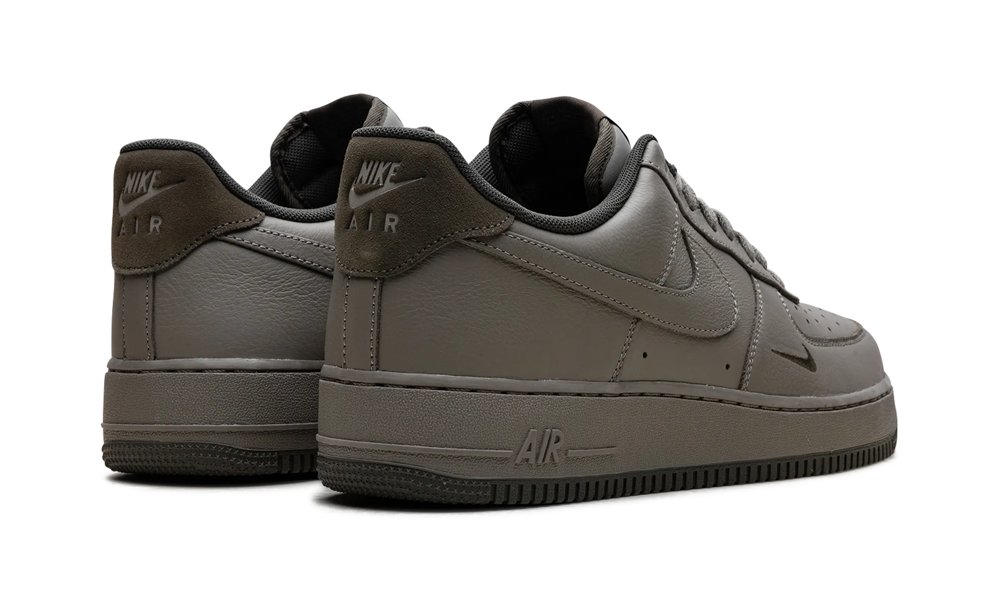 Air Force 1 Low '07 LV8 "Light Army Cargo Khaki" Performance Ready