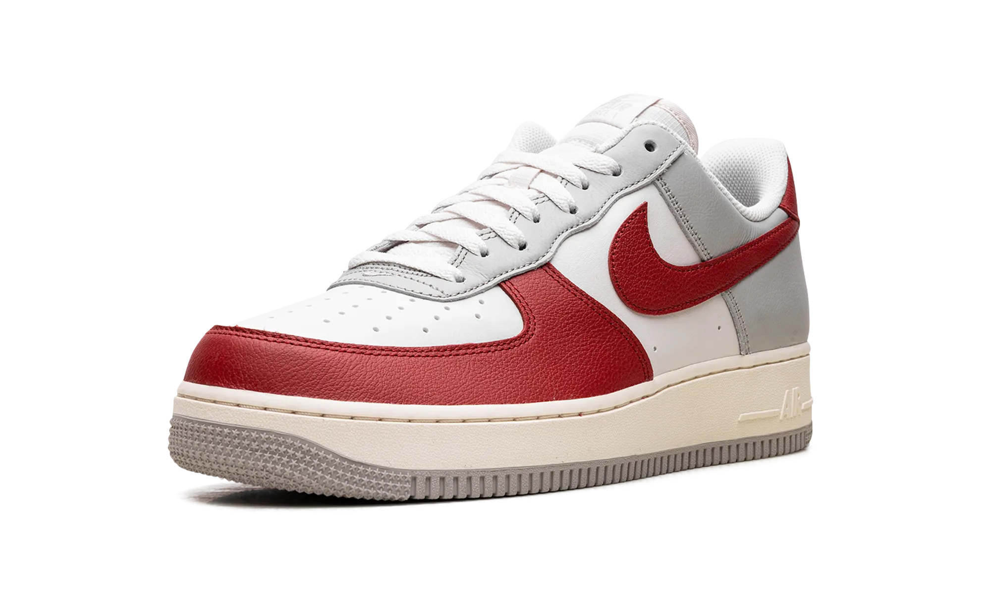 Active Grip Air Force 1 Low '07 LV8 "Phantom Gym Red"