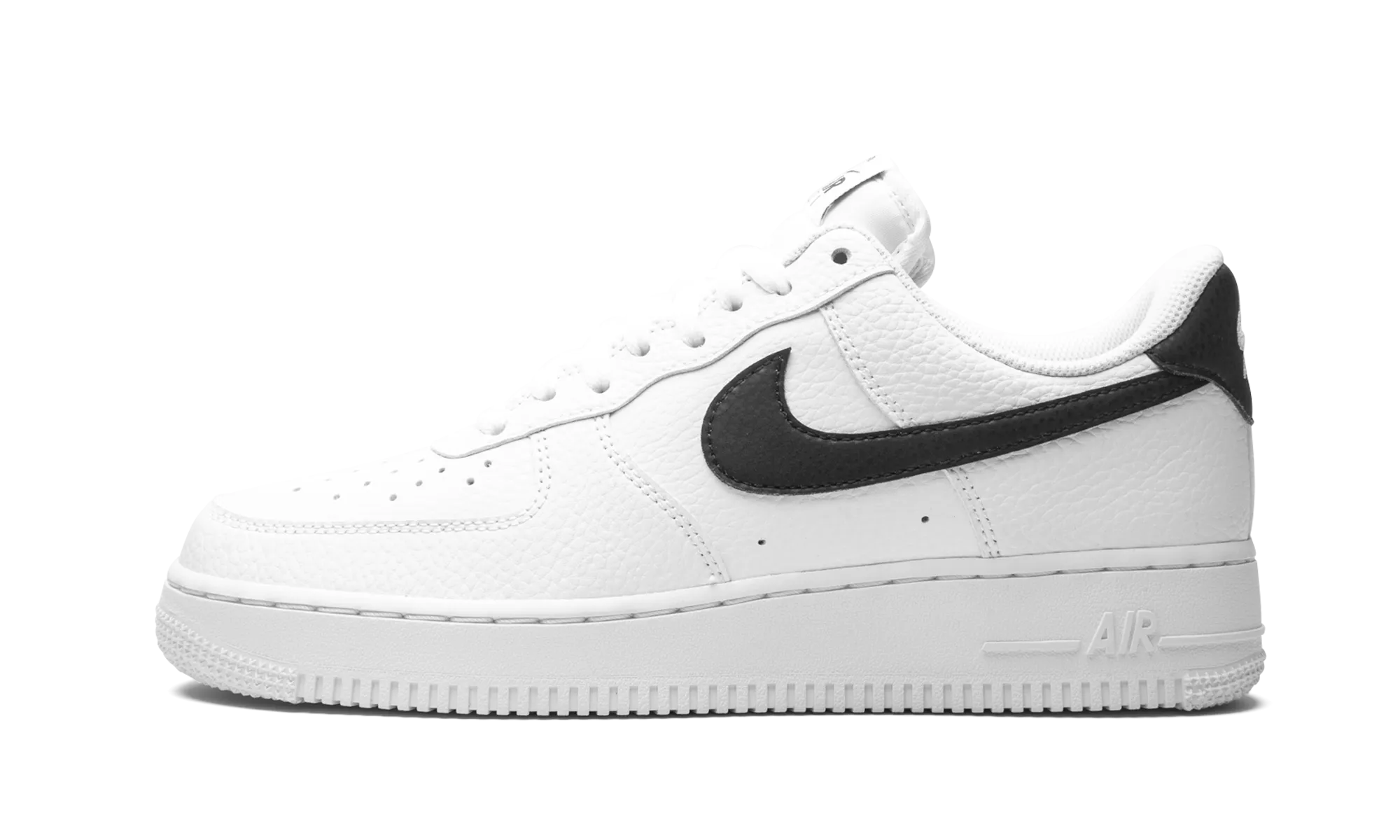 Air Force 1 Low '07 "White / Black" Durable Traction Street Event