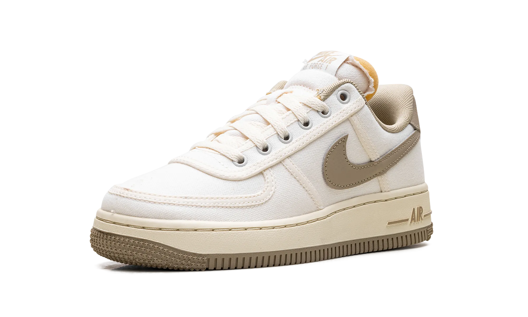 Sturdy Upper Air Force 1 Low '07 WMNS "Sail Coconut"