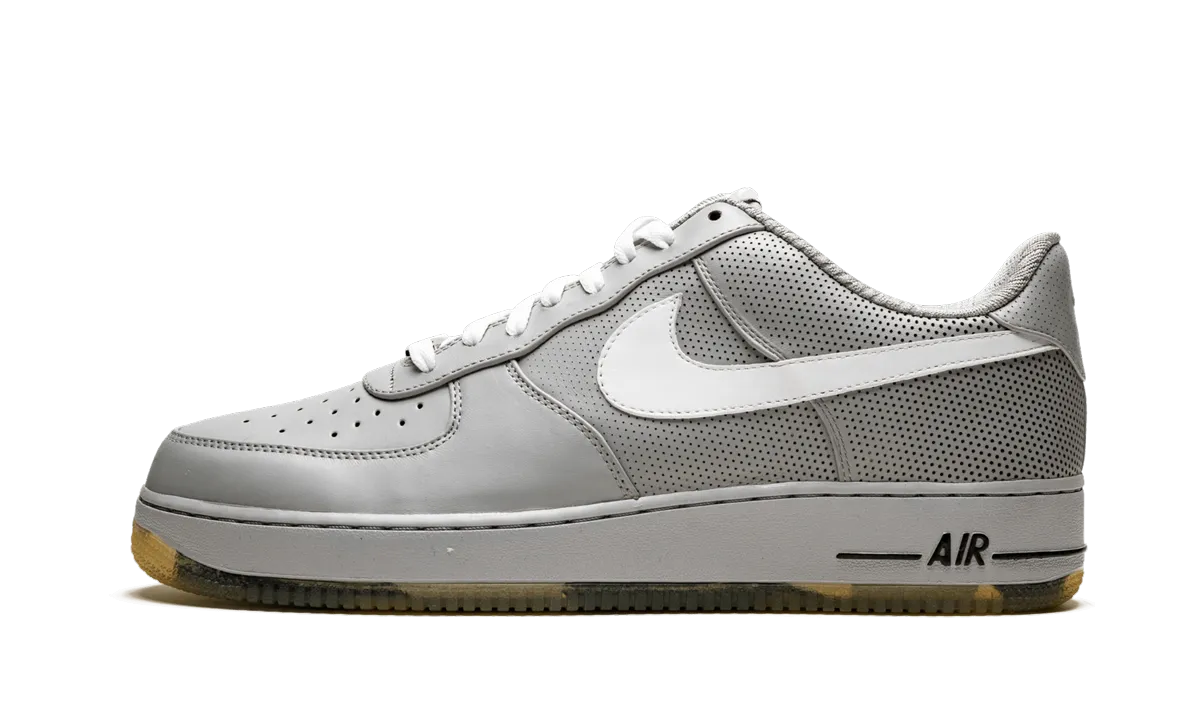 Soft Wear Skater Performance Fit Air Force 1 Low Premium "Futura"