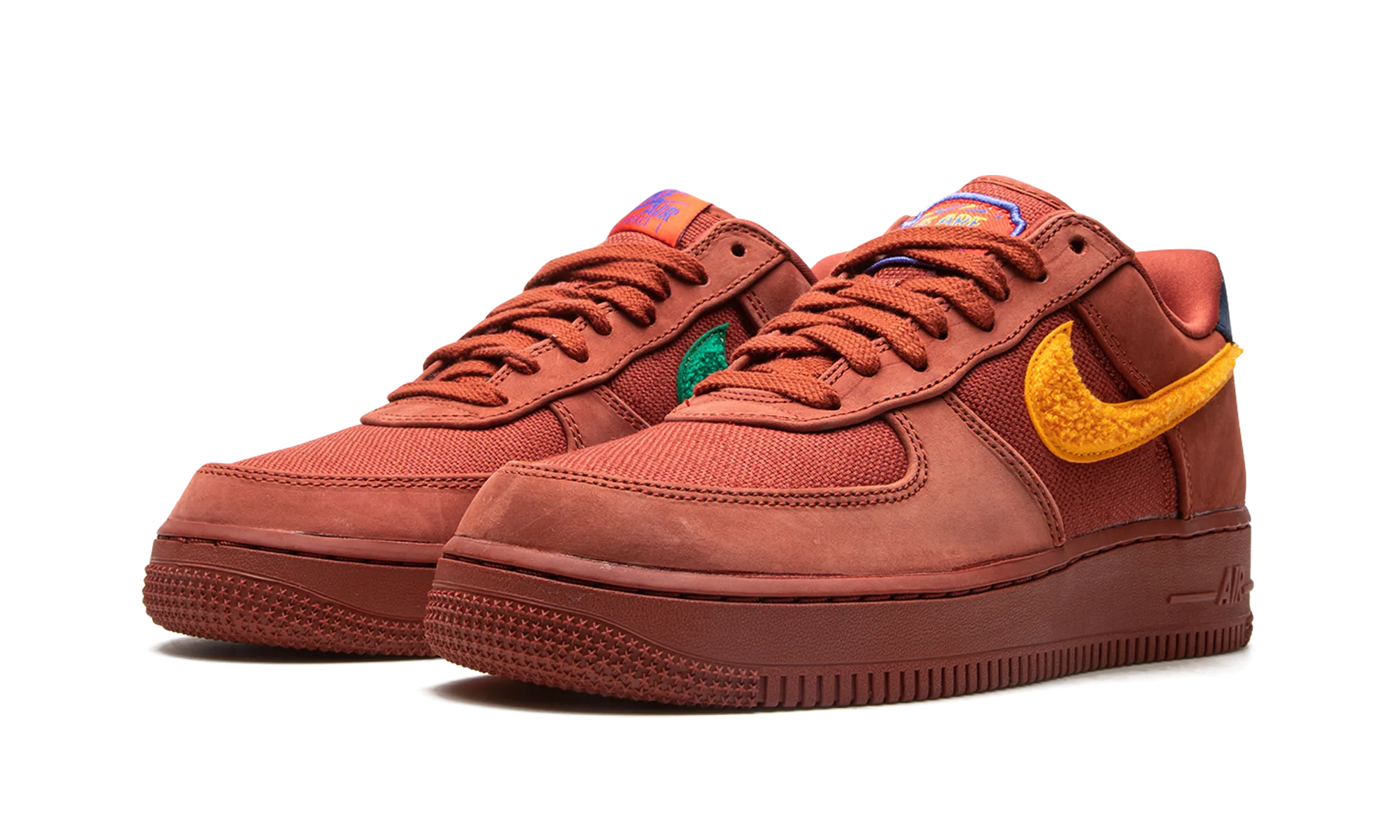 Air Force 1 Low "La Familia" Classic Ride