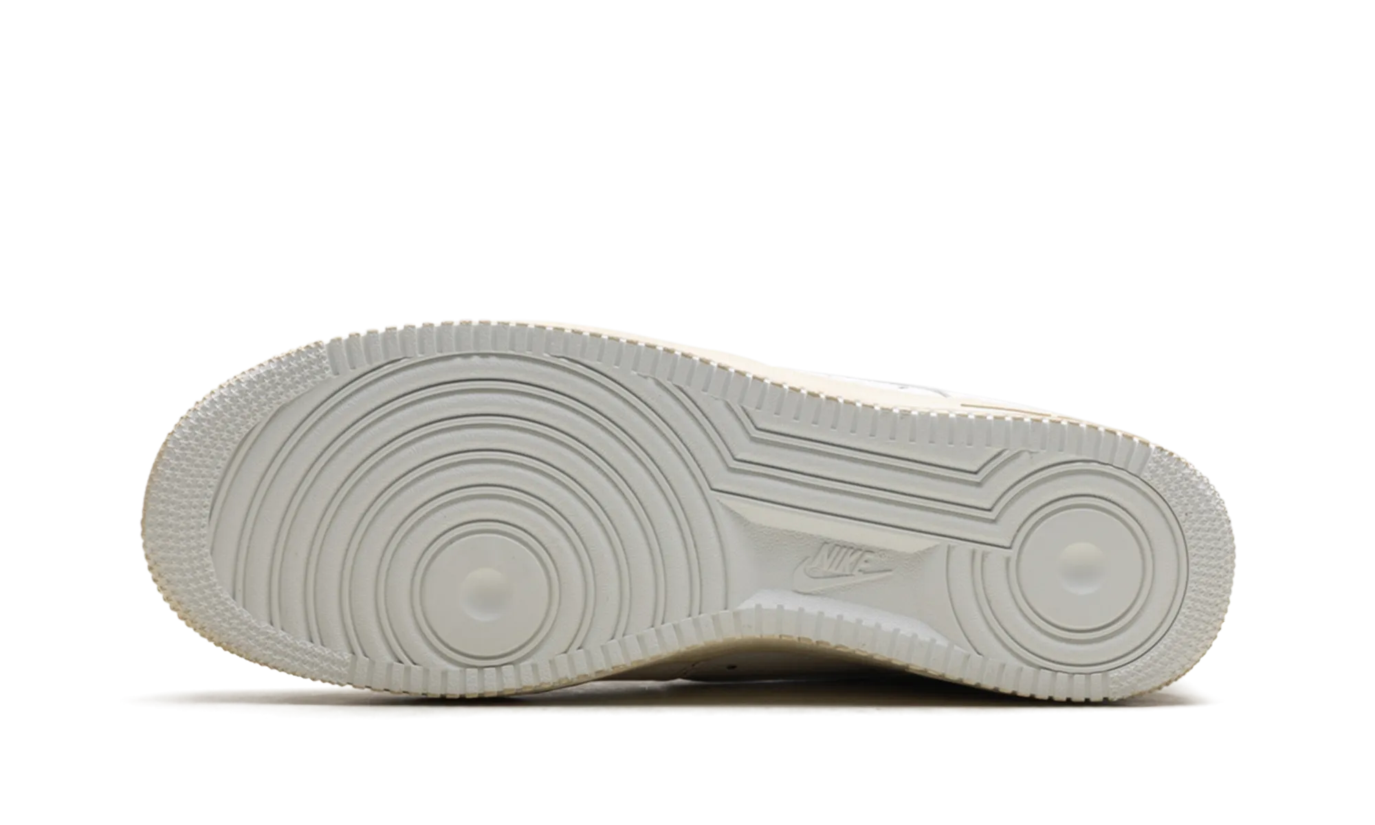 Hardwearing Sole Performance Wear Air Force 1 Low ".SWOOSH - Dirty Triple White"