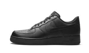 athletic style Air Force 1 Low "Triple Black"