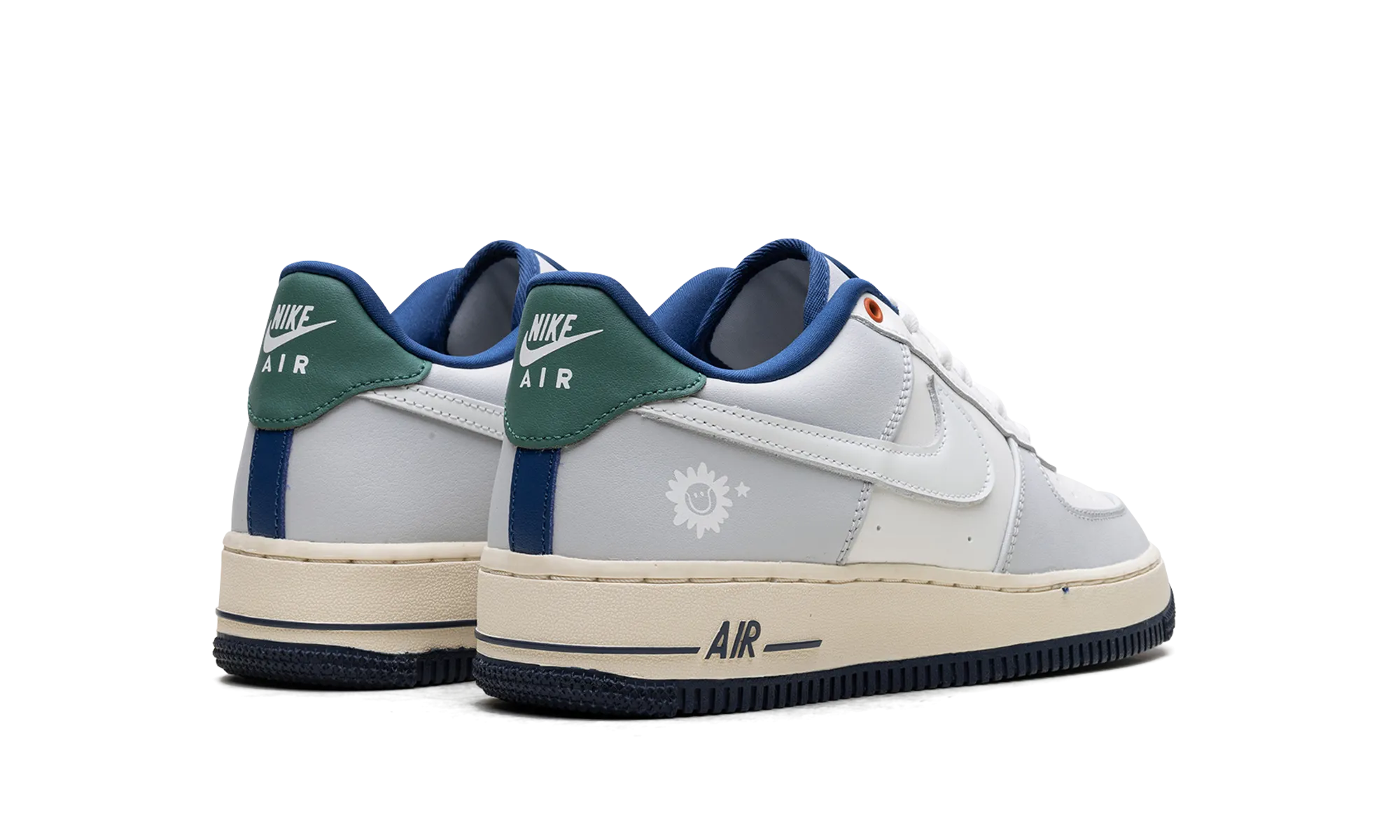 Jump Assist Outdoor Performance Air Force 1 "UV"
