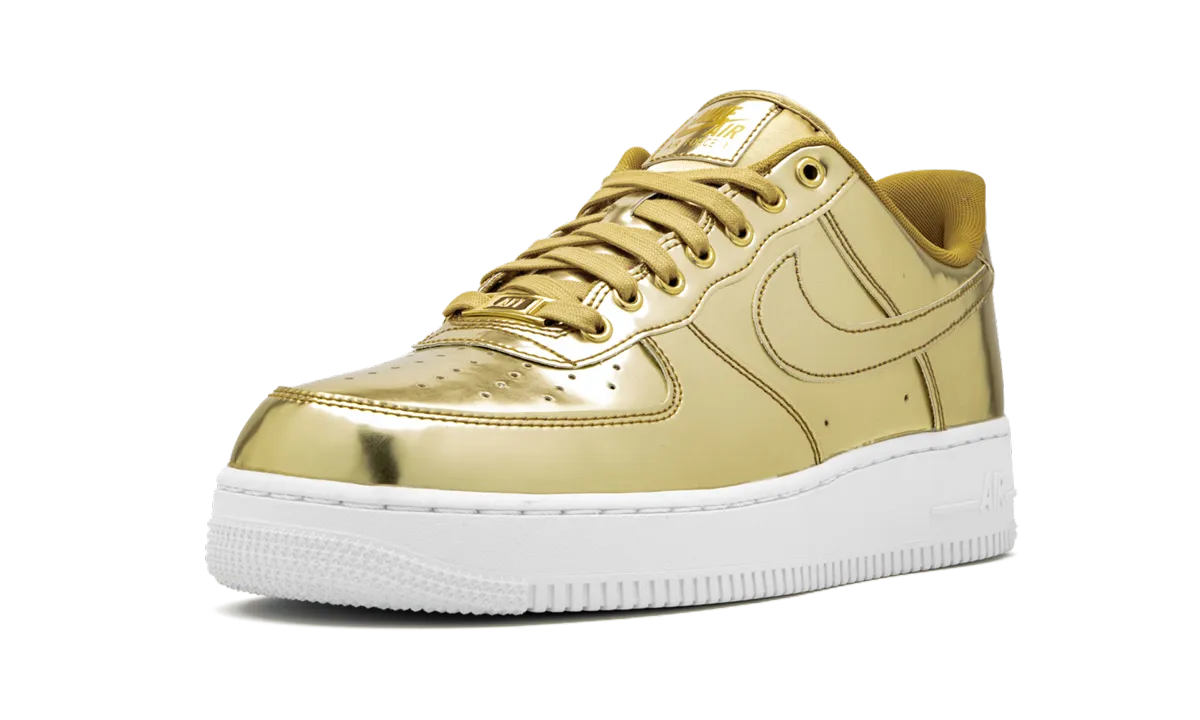 Kickflip Ready AIR FORCE 1 SP WMNS "Metallic Gold"