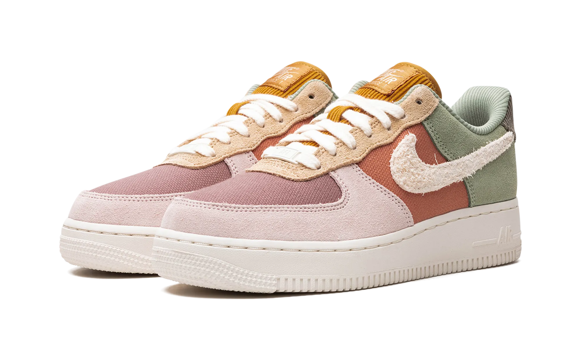 Street Ready Action AIR FORCE 1 WMNS "Oil Green"