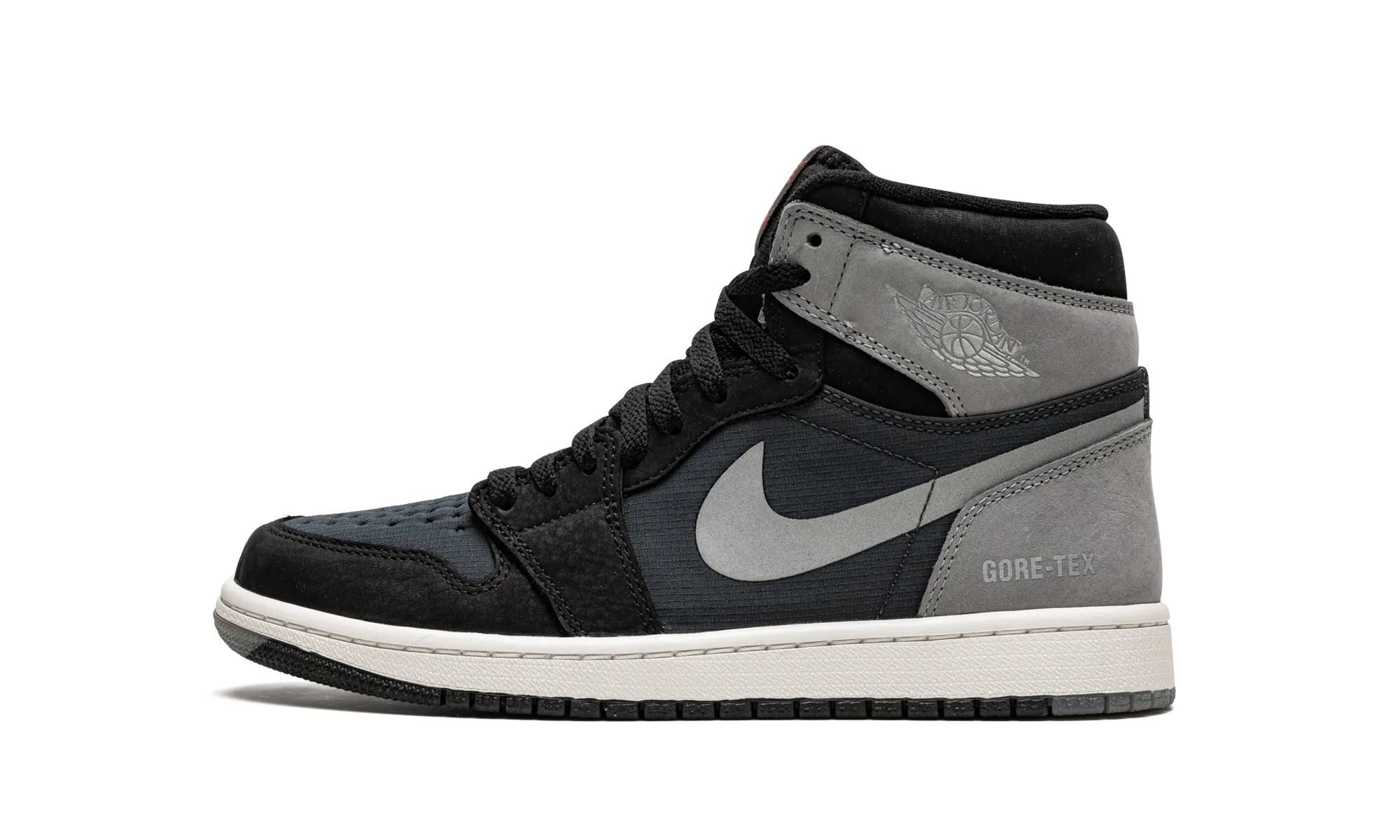 Stride Safe Smooth Curve Air Jordan 1 Element "Gore-Tex - Black"