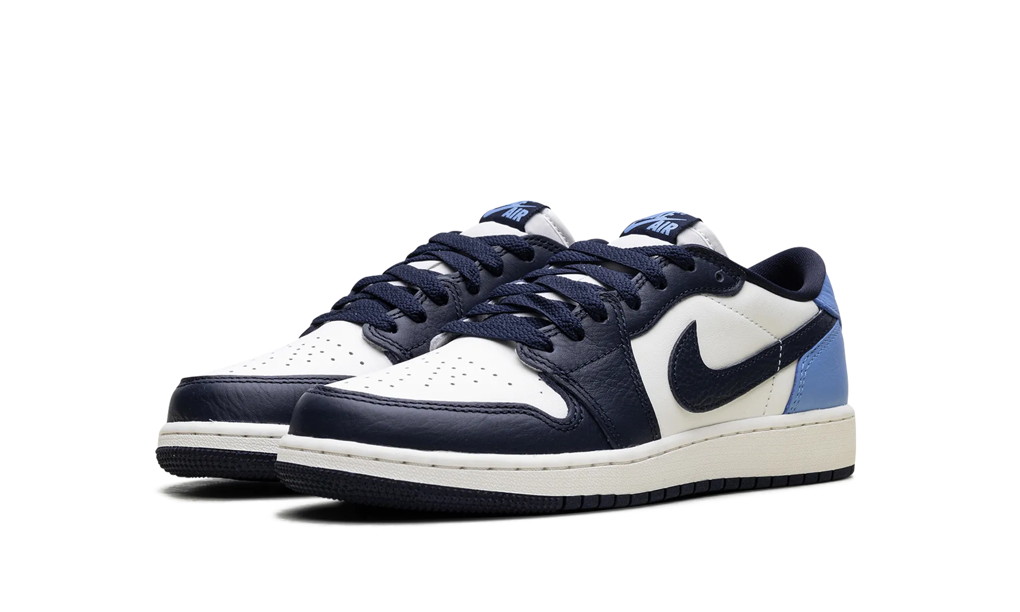 Urban Active Comfort Step Air Jordan 1 Low GS "Obsidian"