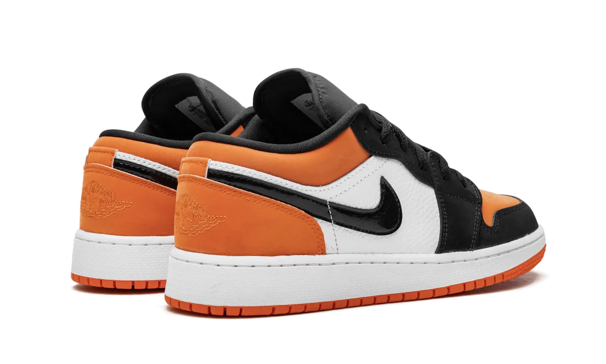 morning run Smooth Ease Air Jordan 1 Low GS "Shattered Backboard"