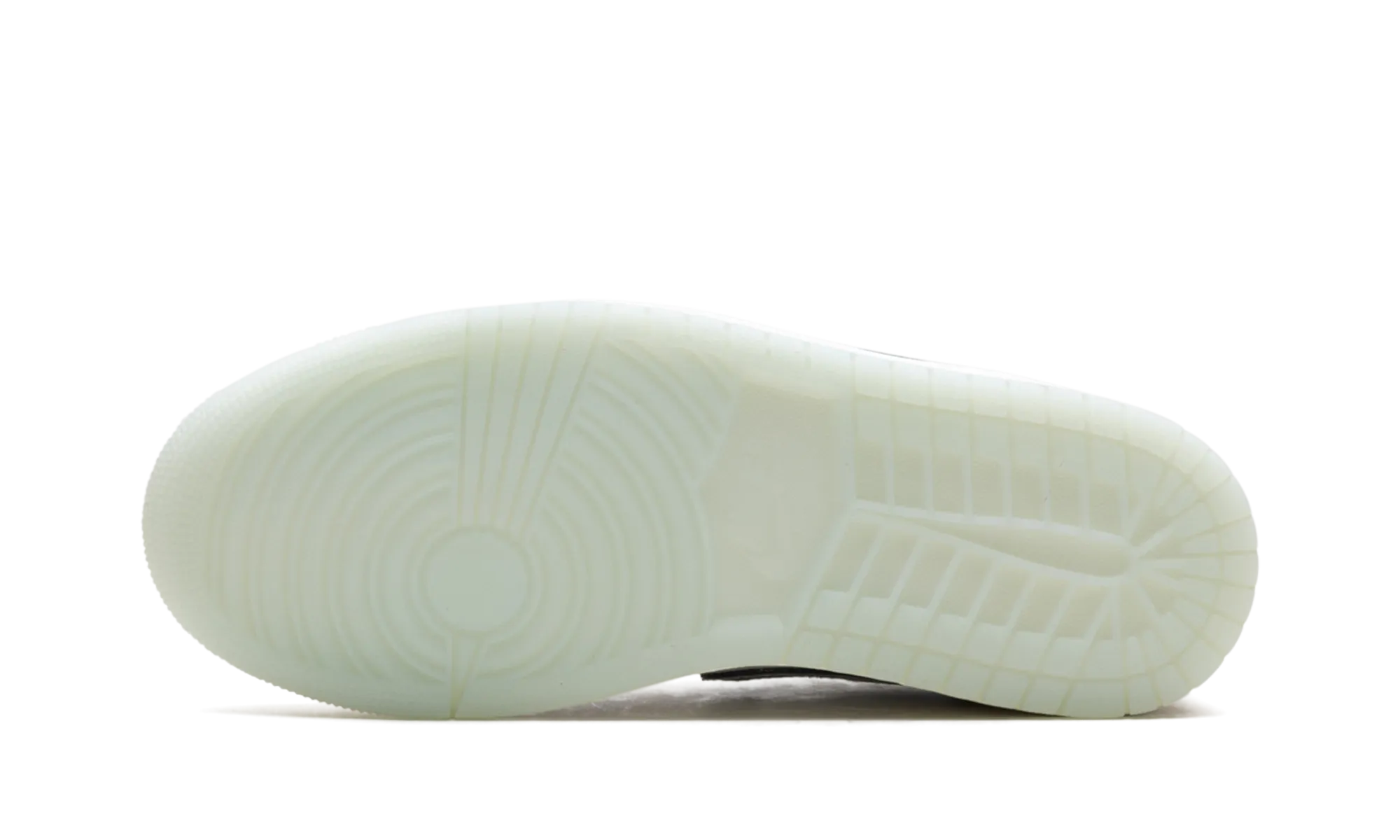Air Jordan 1 Low OG "Year of the Snake" Subtle Detail All-around durability