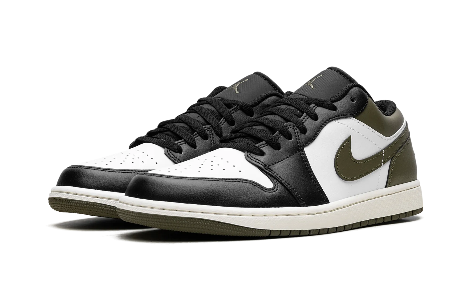 Air Jordan 1 Low "Black Toe Medium Olive" Supportive Wear Hybrid Cushioning