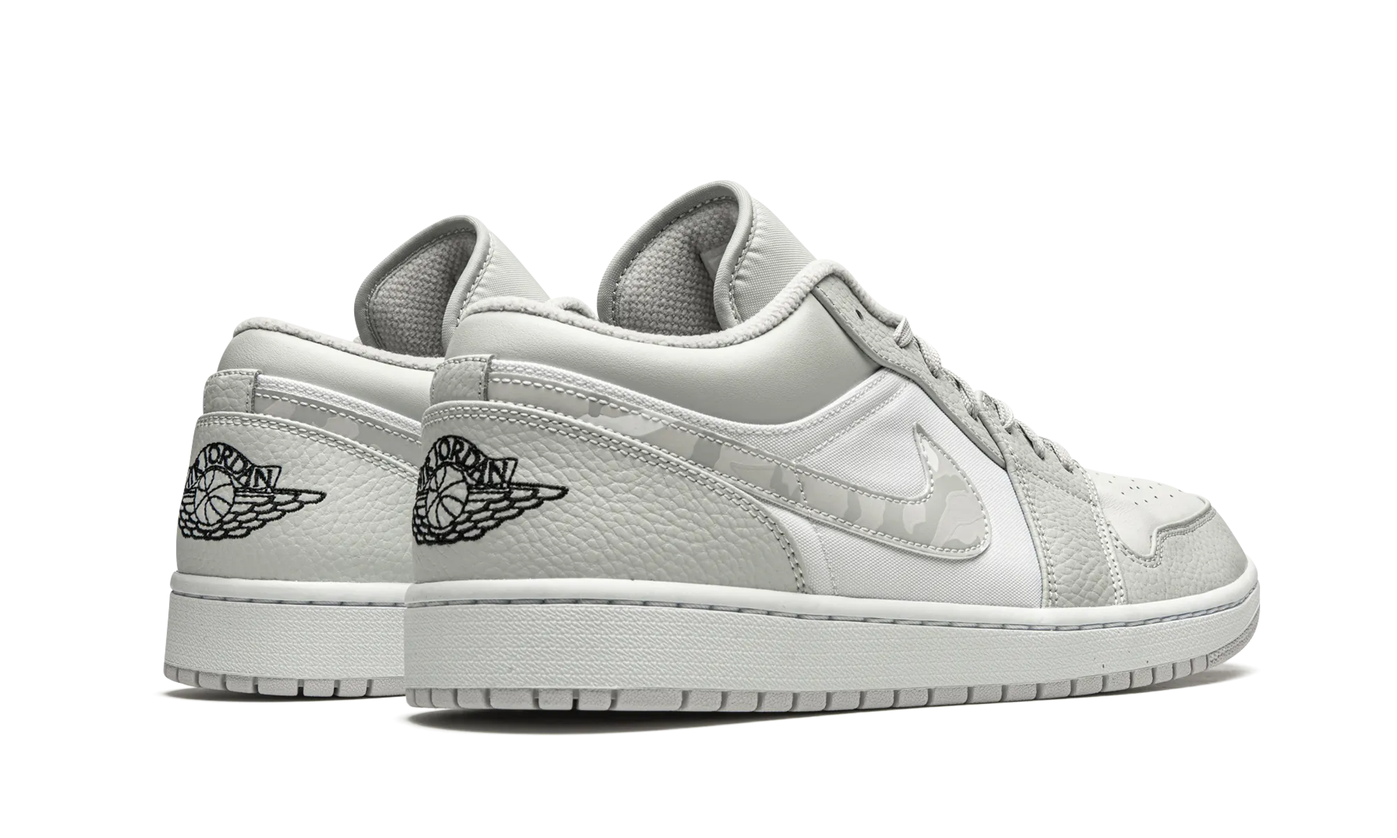 BreathableMesh Hybrid Cushioning System Air Jordan 1 Low "White Camo"