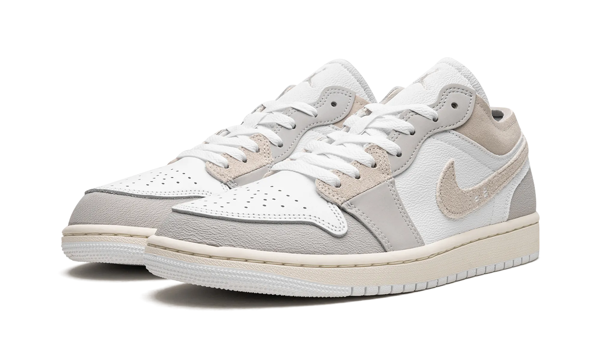 Air Jordan 1 Low SE Craft "Tech Grey" Low Top Profile Zero Drop Platforms