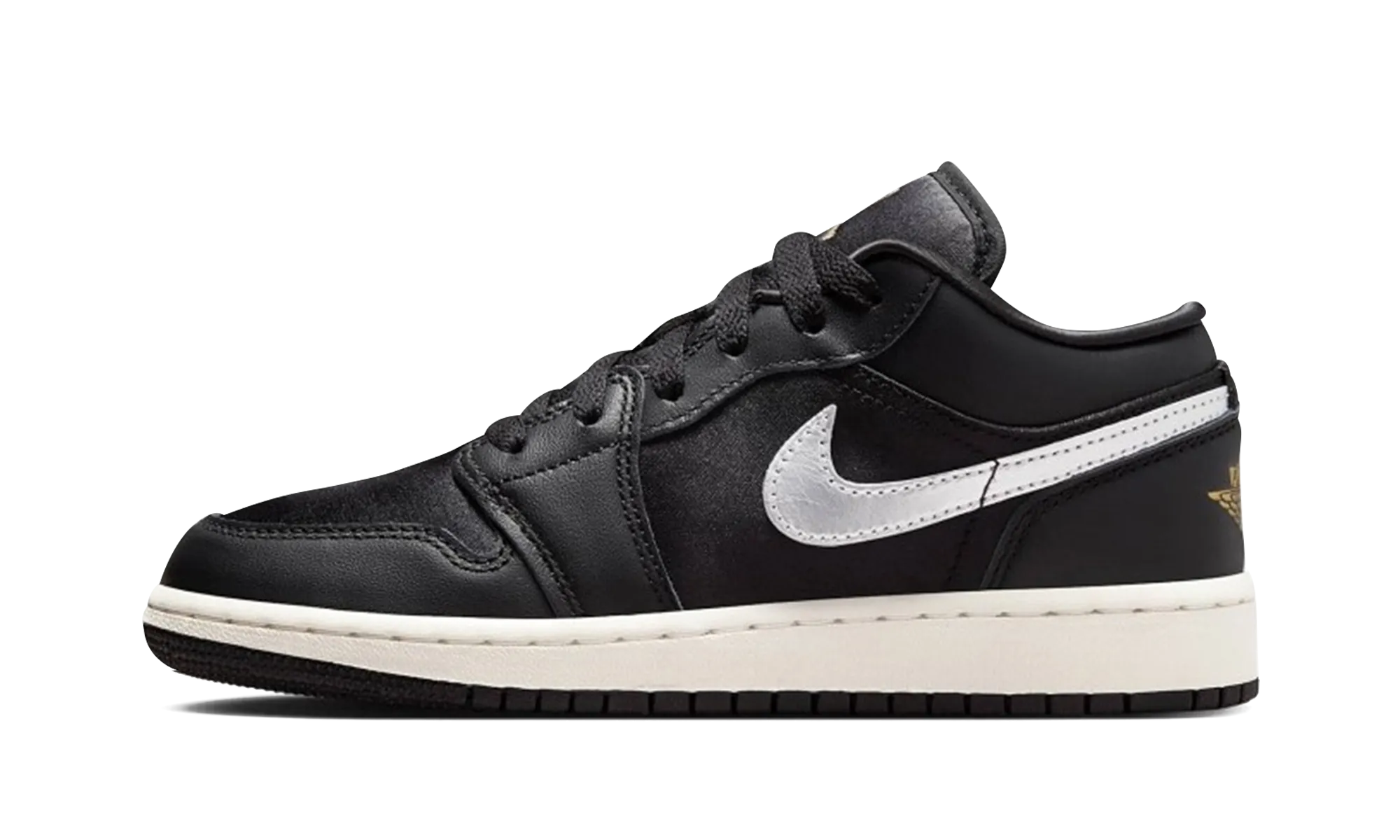 Air Jordan 1 Low SE GS "Black Metallic Gold" Jogging