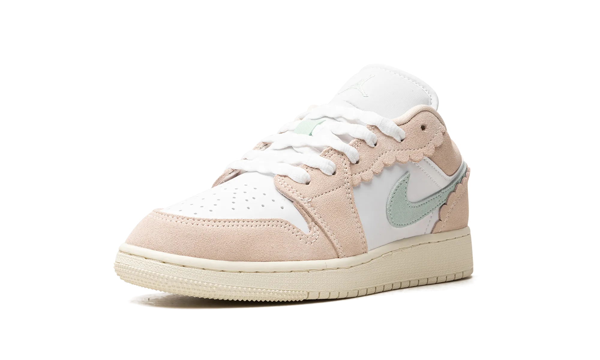Soft foam Air Jordan 1 Low SE GS "Guava Ice"