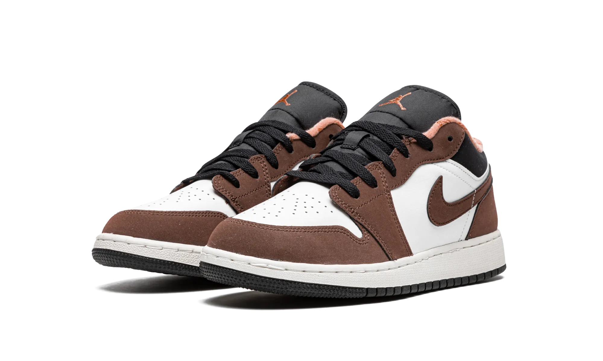 Modern Outfit Slip On Construction Air Jordan 1 Low SE GS "Mocha"