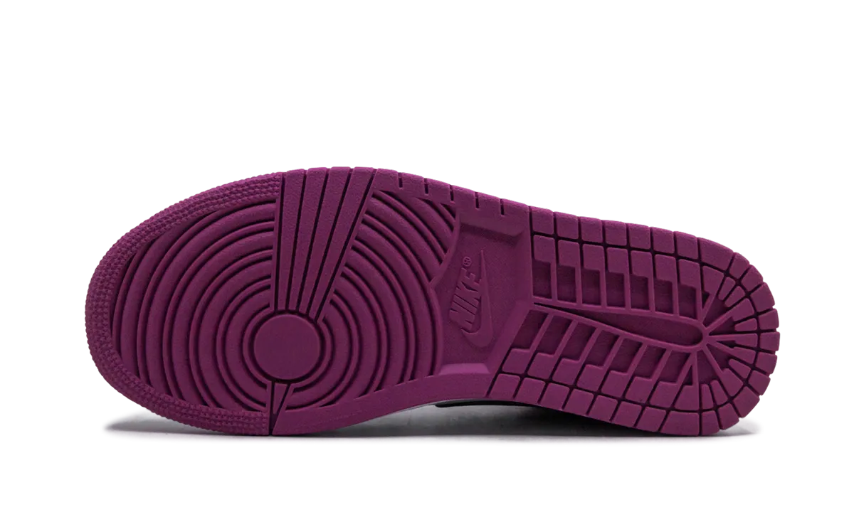 Air Jordan 1 Low SE "Fuchsia" perforated Ergonomic Lasting