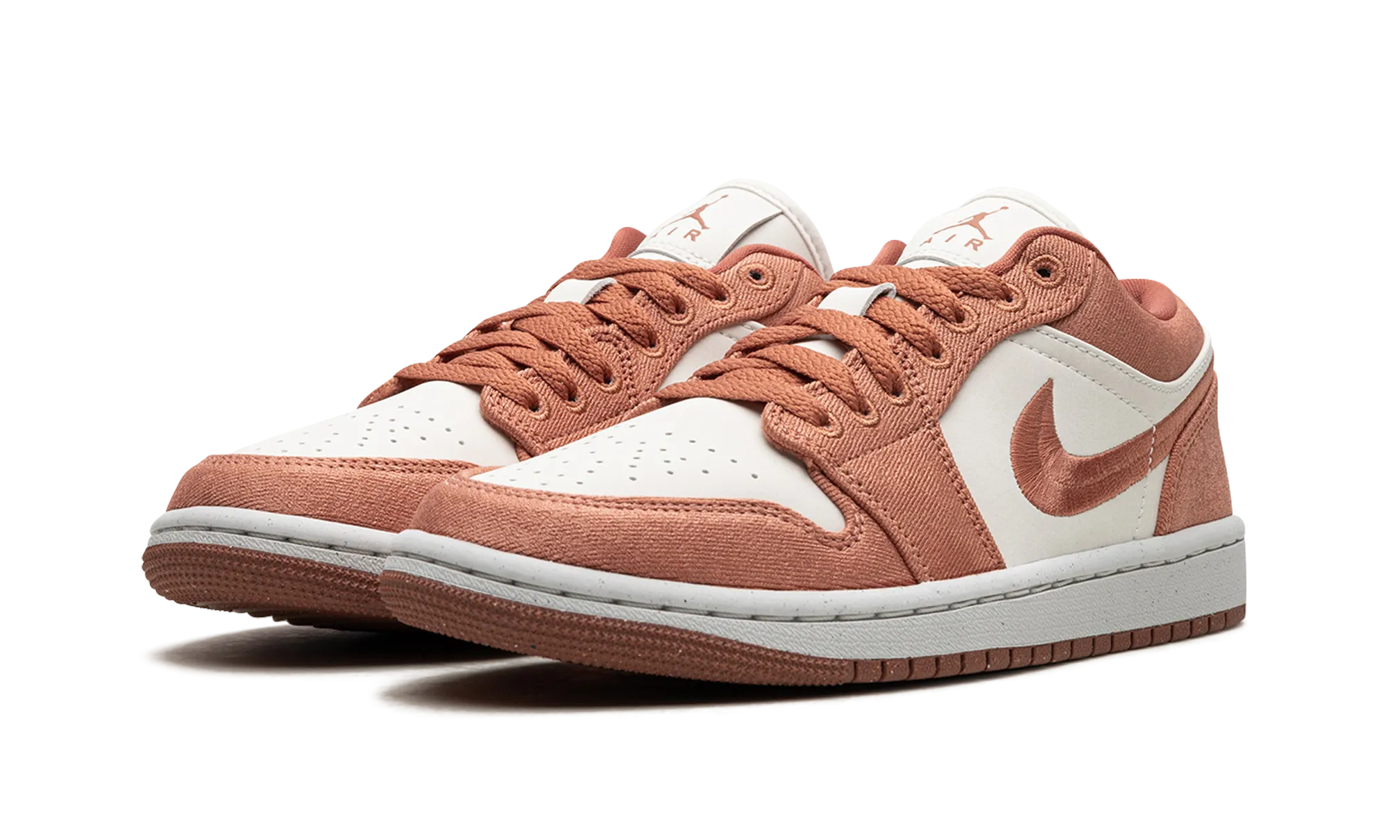Agile Support Road Performance Air Jordan 1 Low WMNS "Sky J Orange"