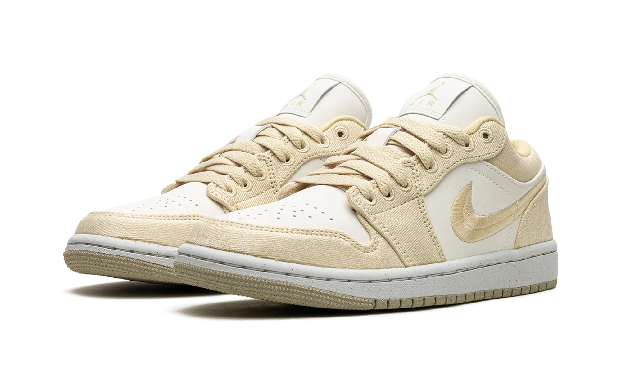 Jogging Air Jordan 1 Low WMNS "Team Gold / Sail"