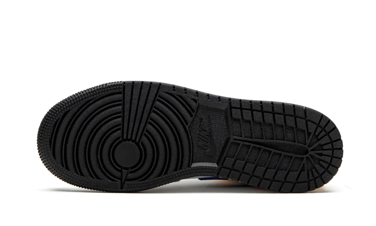Travel Light Air Jordan 1 MID GS "Three Peat"