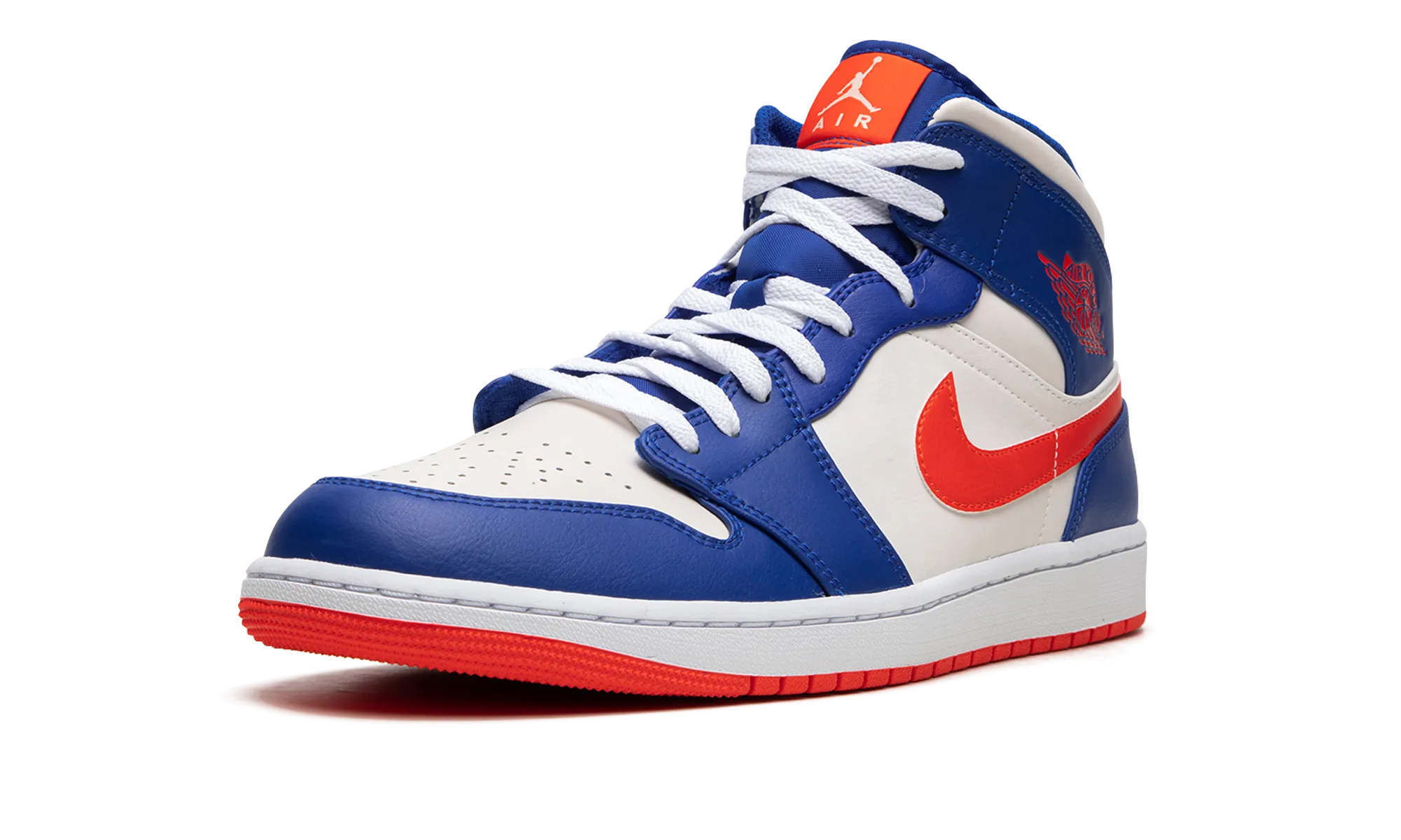 Air Jordan 1 Mid "Knicks" Street Mode Daily Walk