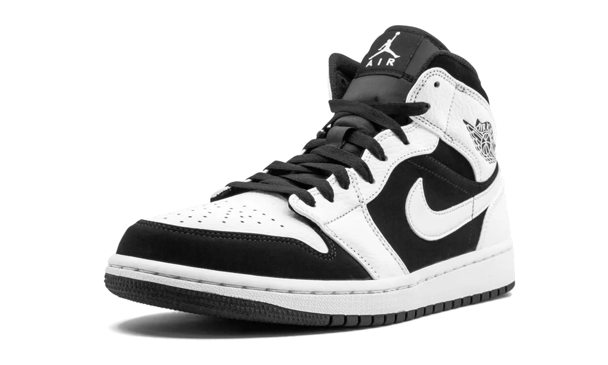Comfort Lining Air Jordan 1 Mid "Tuxedo"