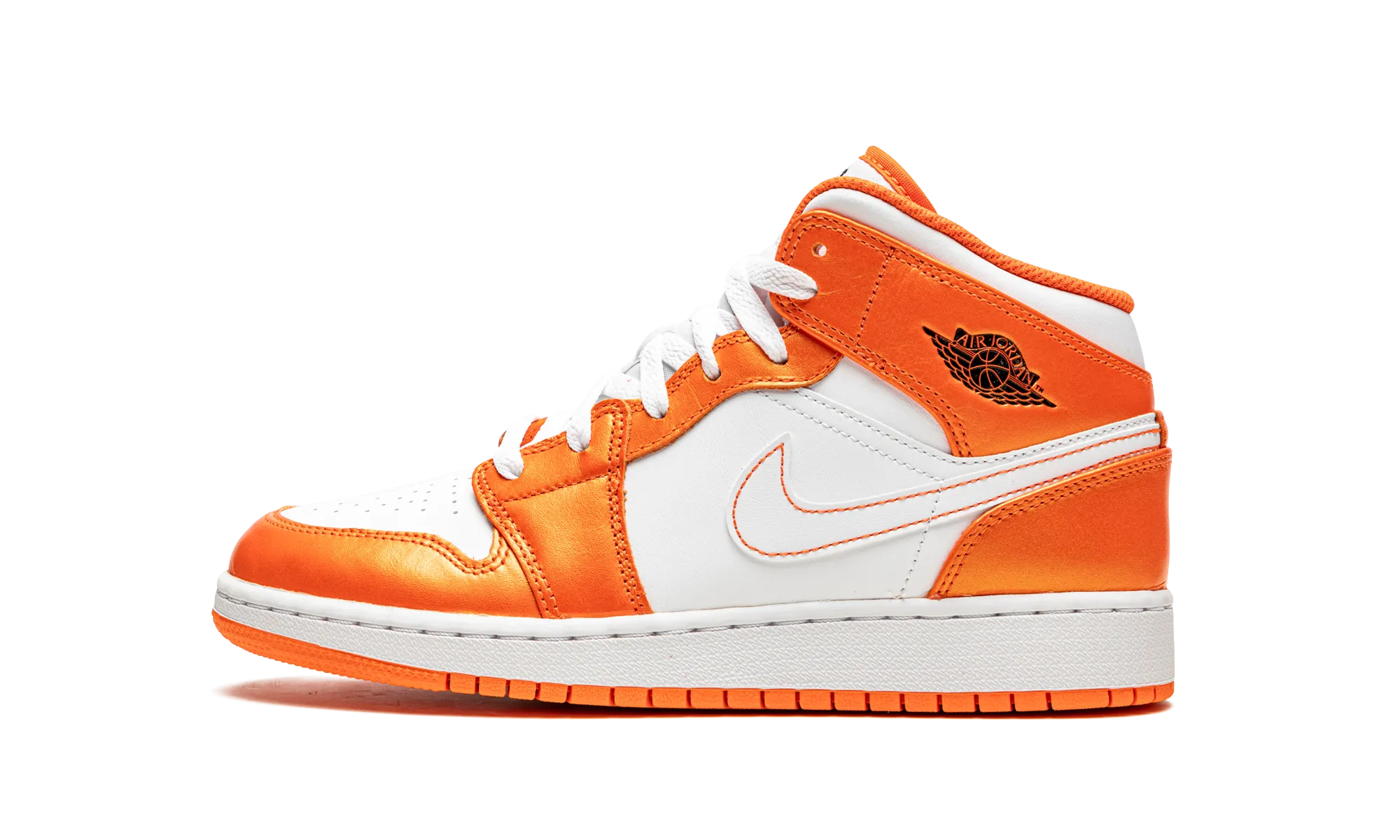 Flat Comfort Stretch Wear Air Jordan 1 Mid SE GS "Electro Orange"