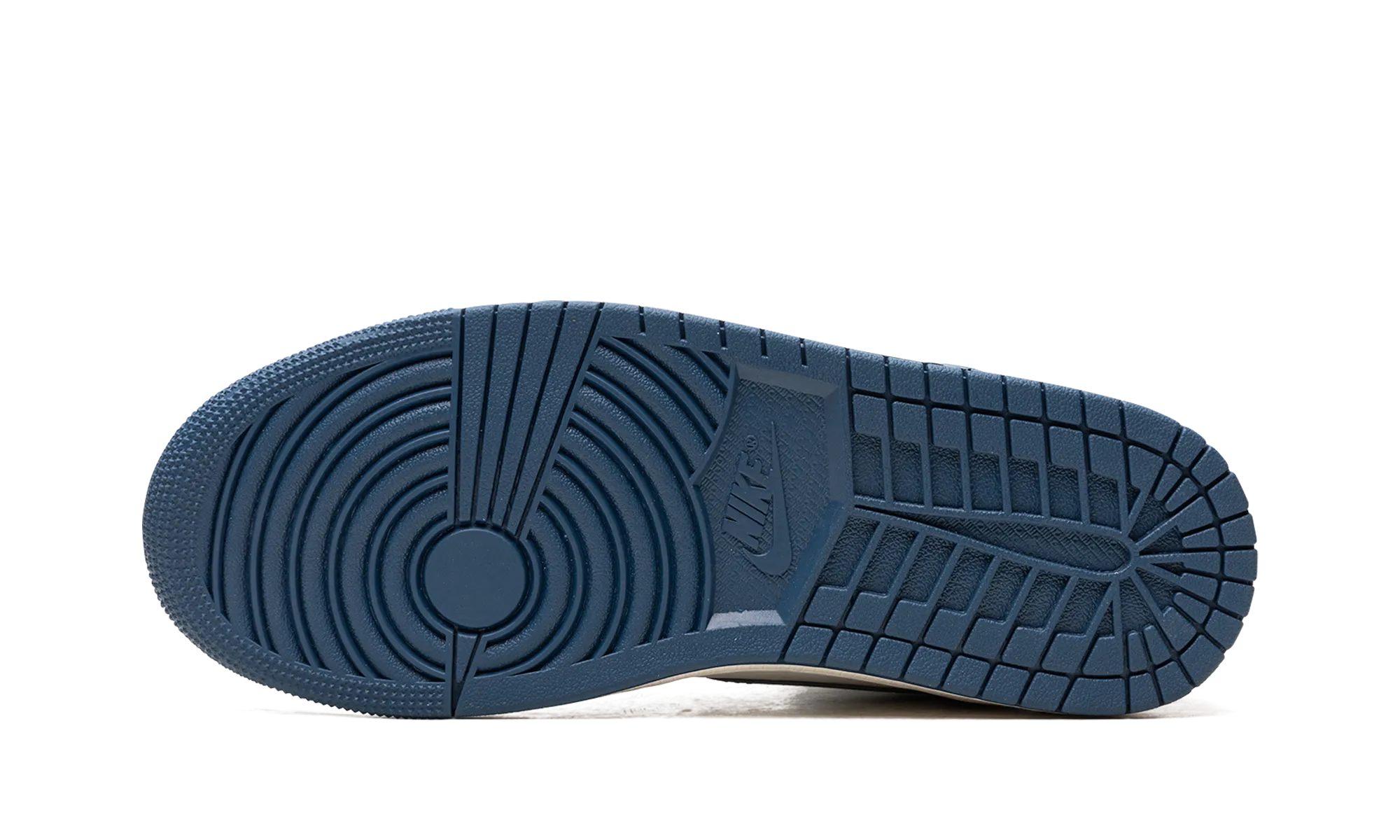 AIR JORDAN 1 MID WMNS "French Blue" Low Profile Silhouette Versatile Style