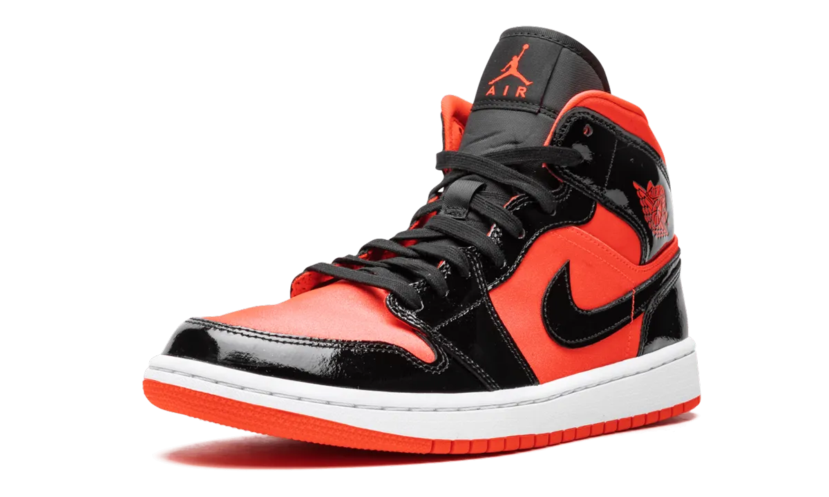 Seamless Design Flexible Grip AIR JORDAN 1 MID WMNS "Hot Punch"