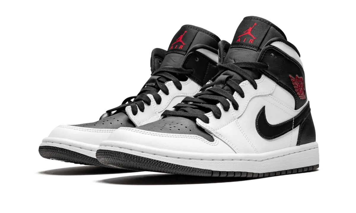 AIR JORDAN 1 MID WMNS "Reverse Black Toe" Water Resistant