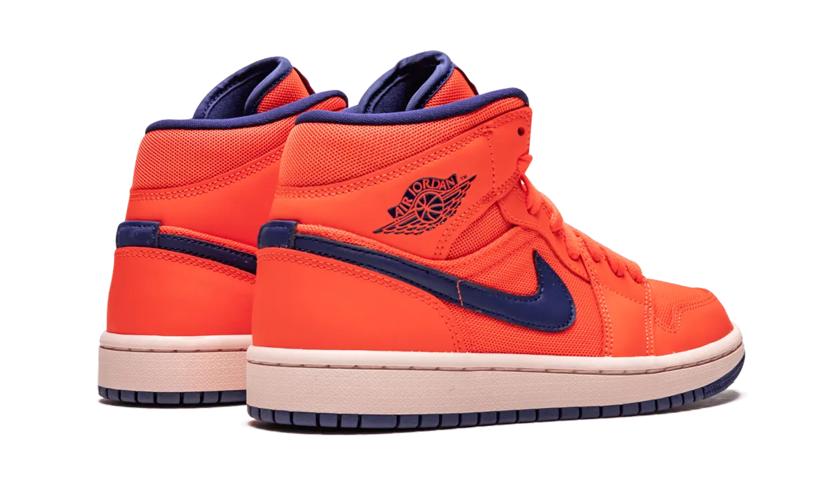 AIR JORDAN 1 MID WMNS "Turf Orange" Durable toe cap