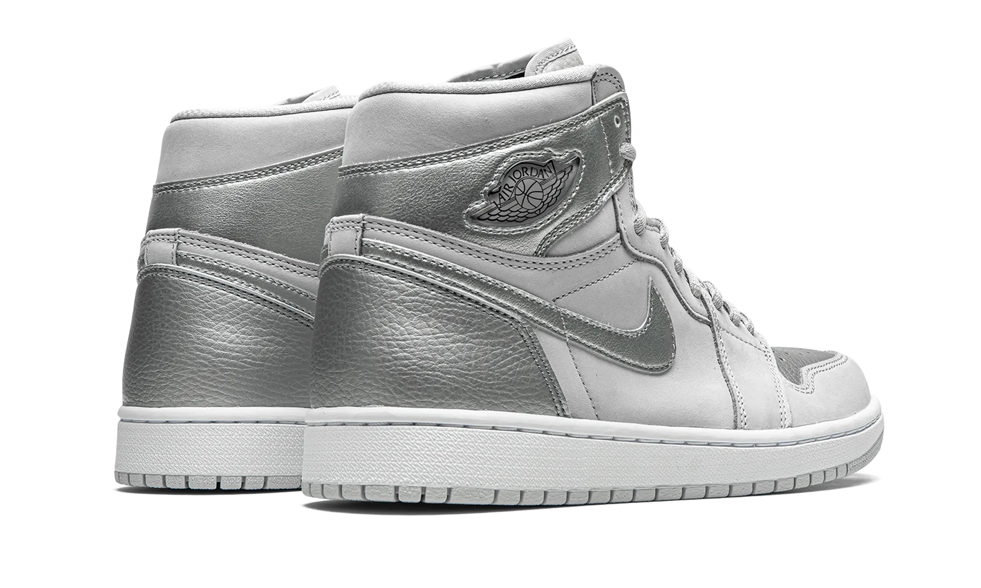 Cushioned look Air Jordan 1 Retro High CO.JP "Metallic Silver"