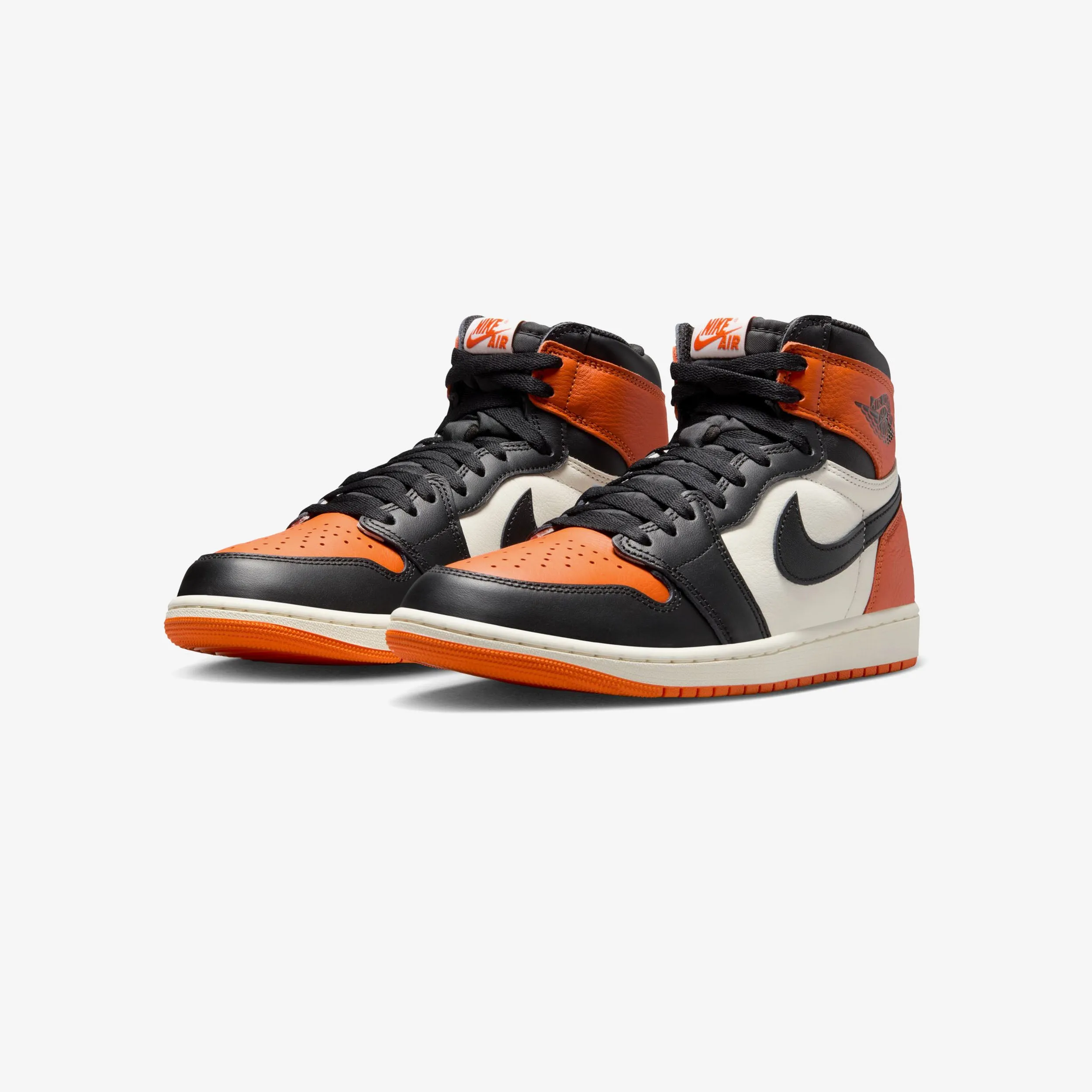 Air Jordan 1 Retro High OG Lace Up Design