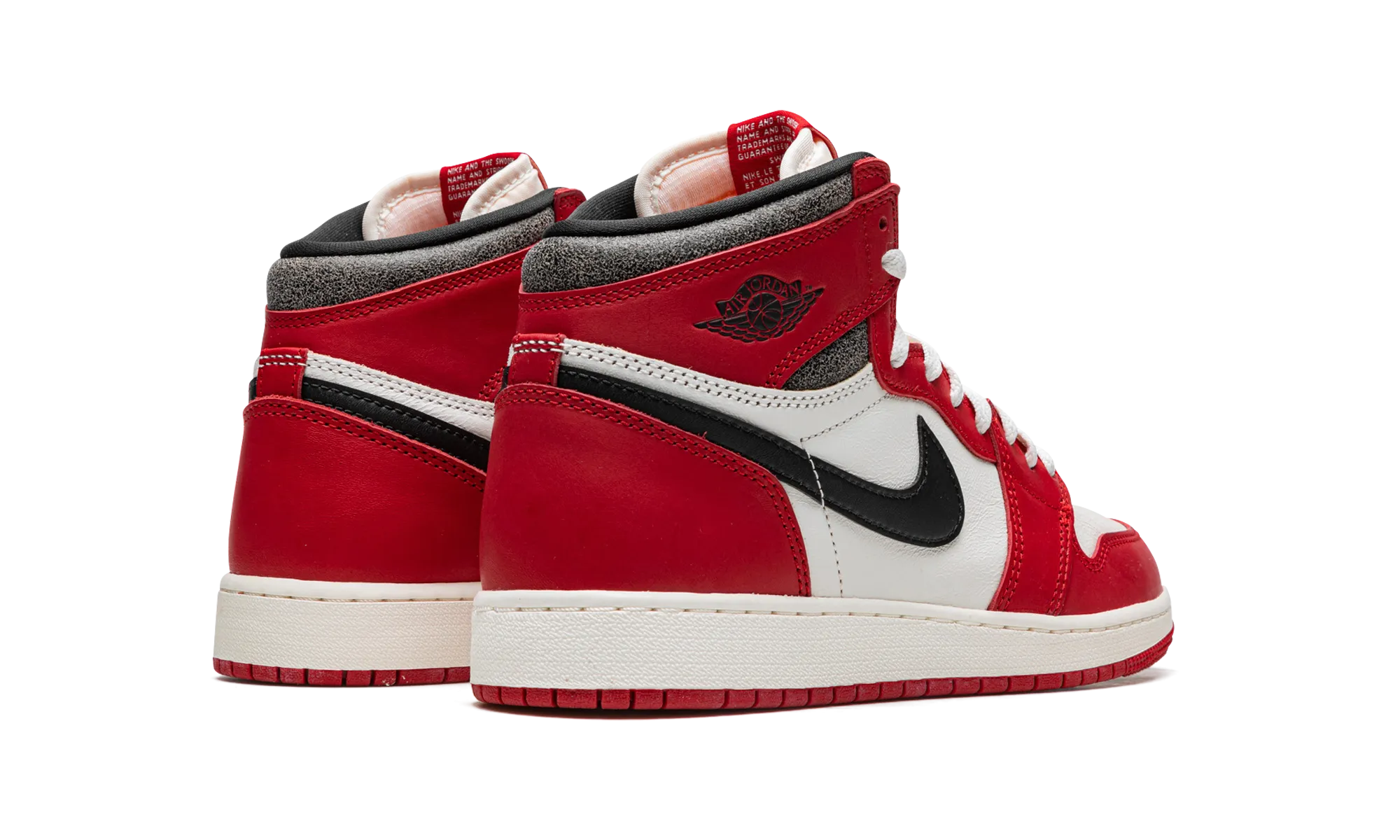 Air Jordan 1 Retro High OG GS "Chicago Lost and Found" Lace Up Closure System Adjustable Heel Lock