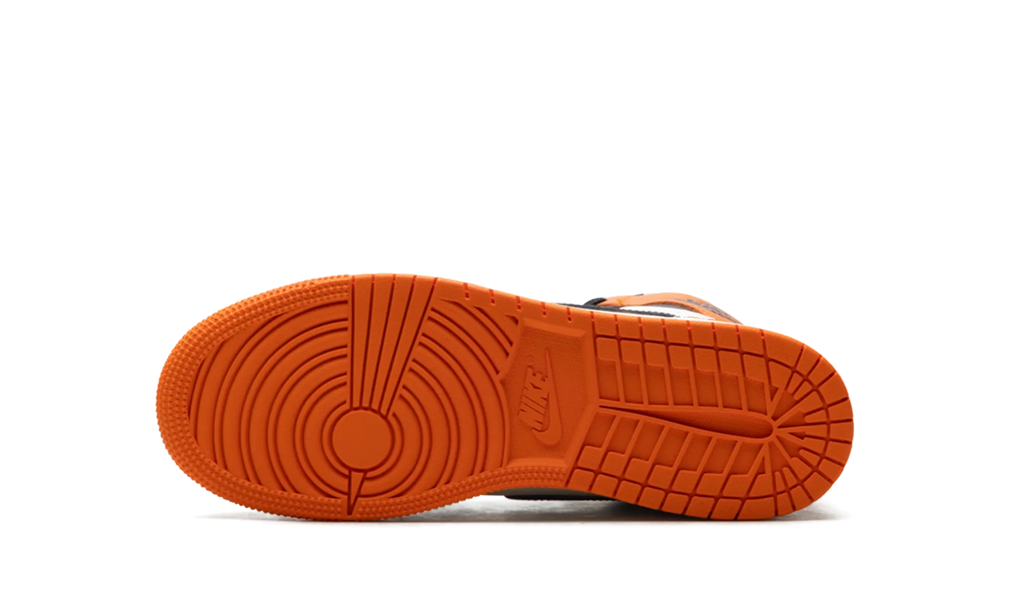Every Season Fashion-Forward Look Air Jordan 1 Retro High OG GS "Shattered Backboard"