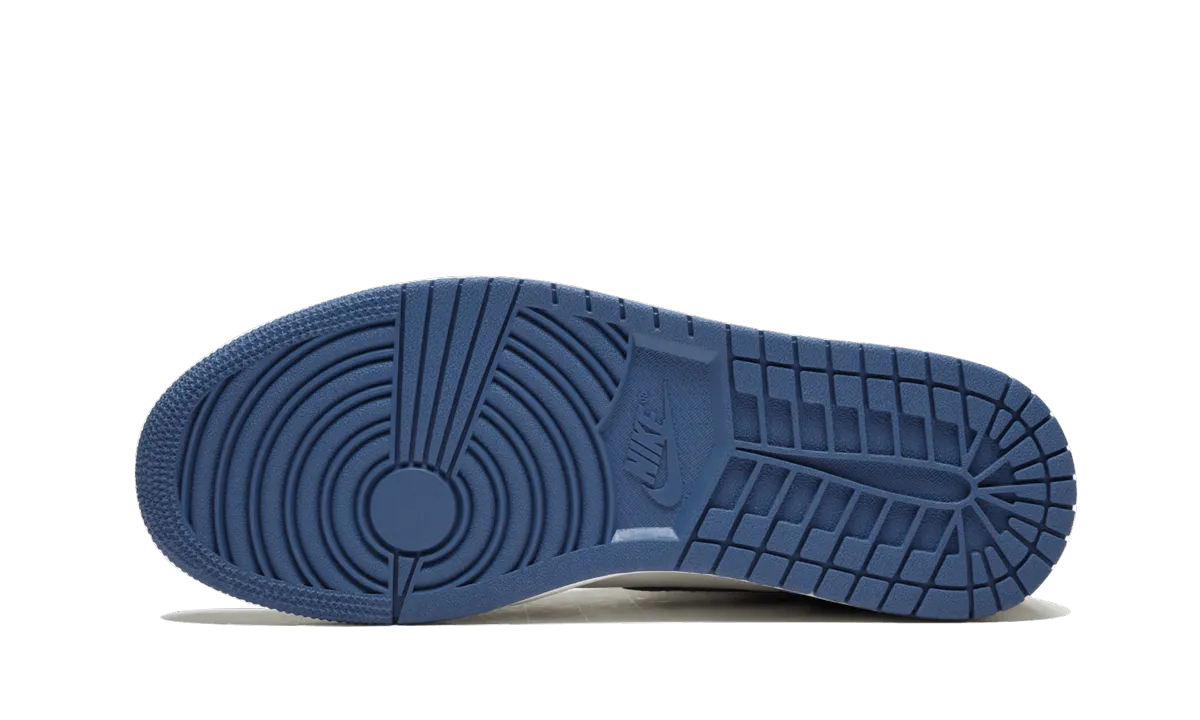 Air Jordan 1 Retro High OG "Blue Moon" Ultra Light Frame Lace Lock Technology