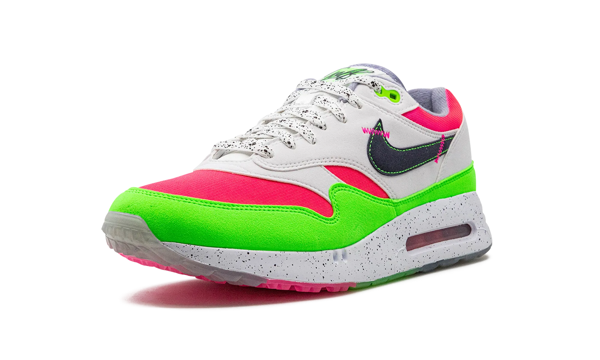 fluorescent shoes running in a gondola area shoes Air Max 1 Golf "Watermelon"